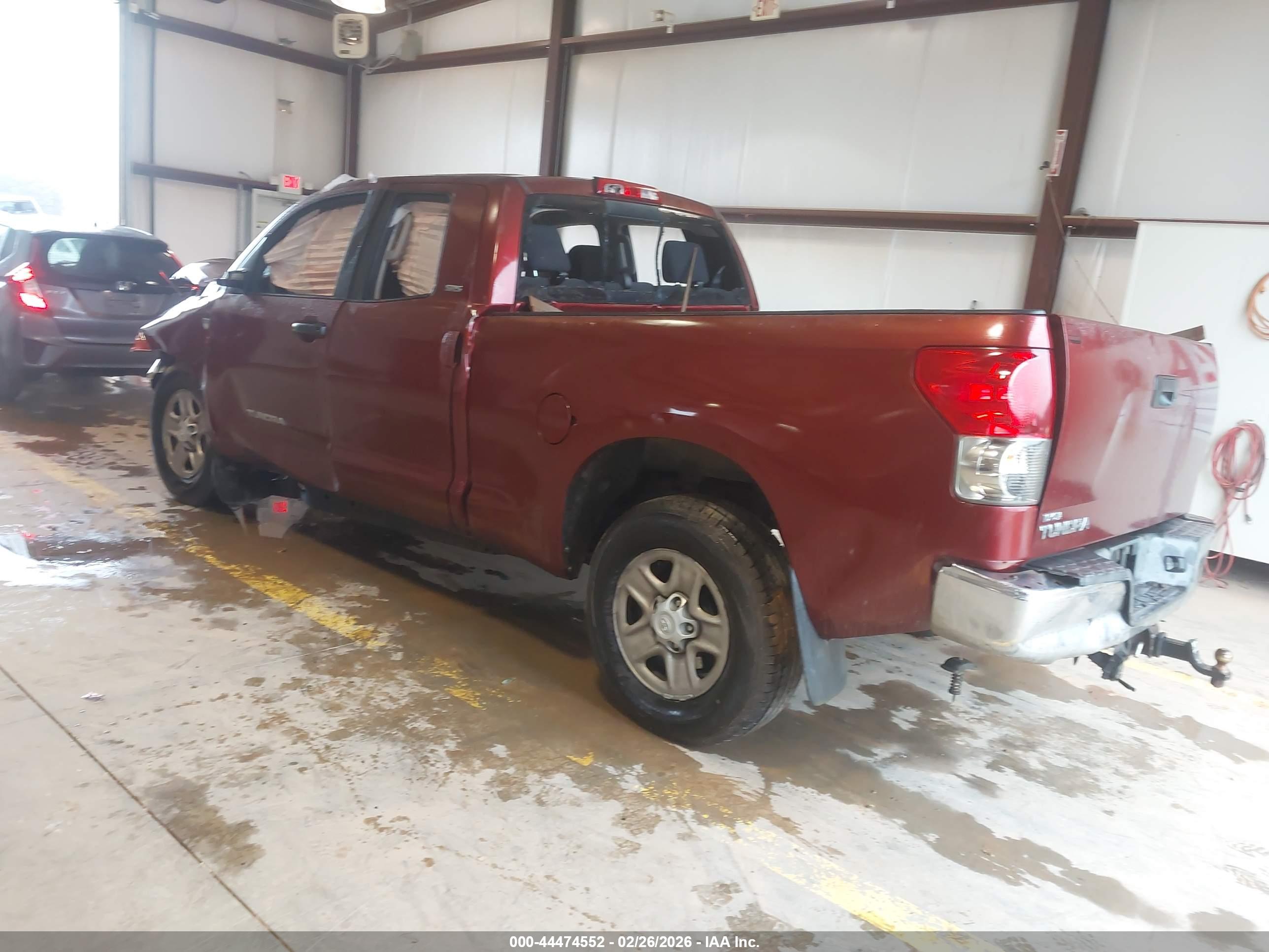 TOYOTA TUNDRA image 3
