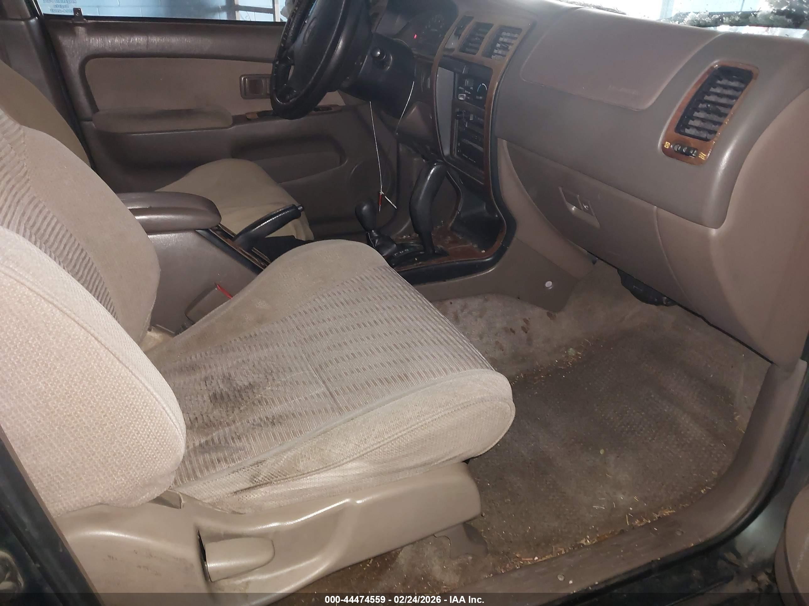 TOYOTA 4RUNNER image 5