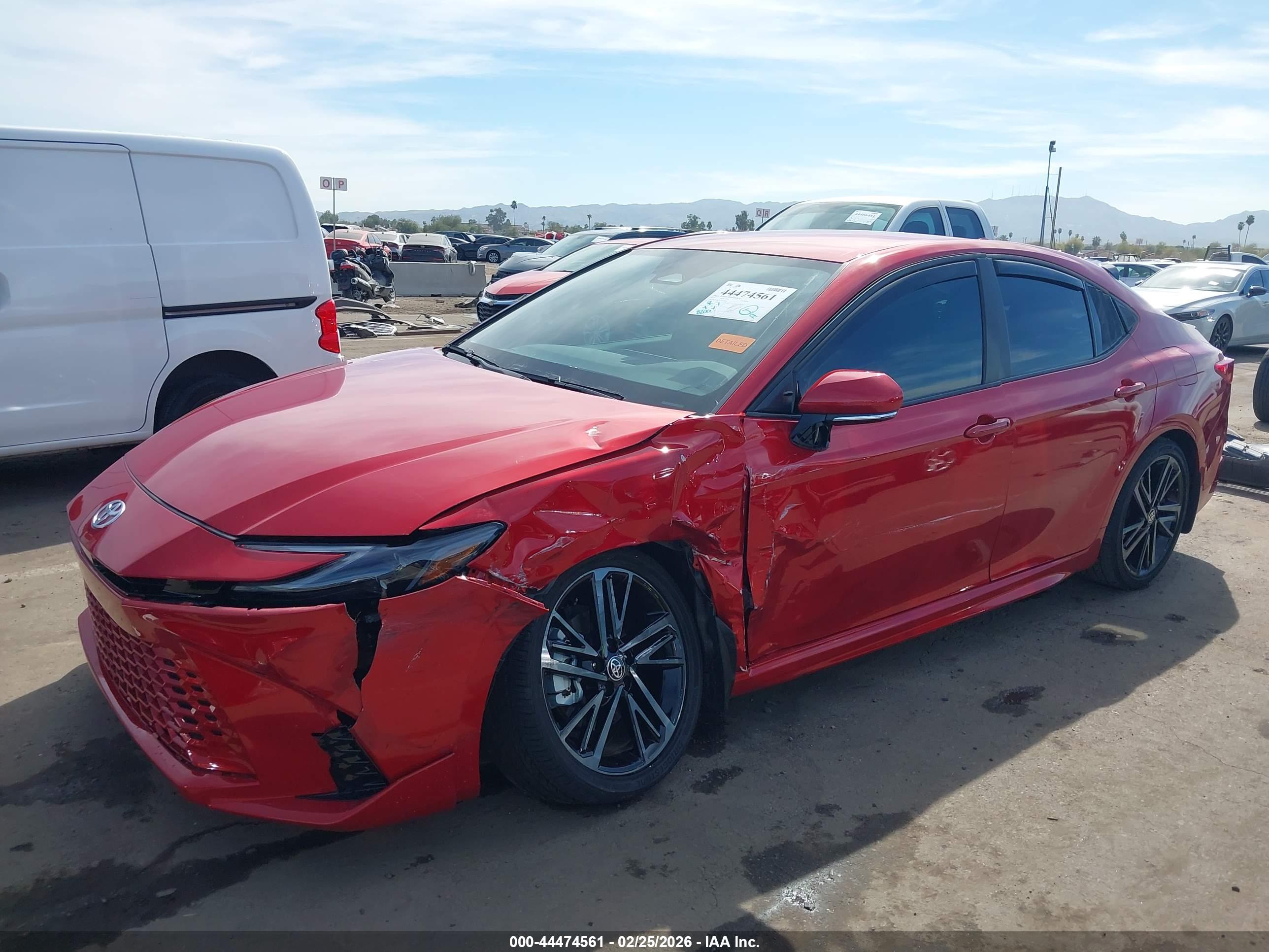 TOYOTA CAMRY image 2