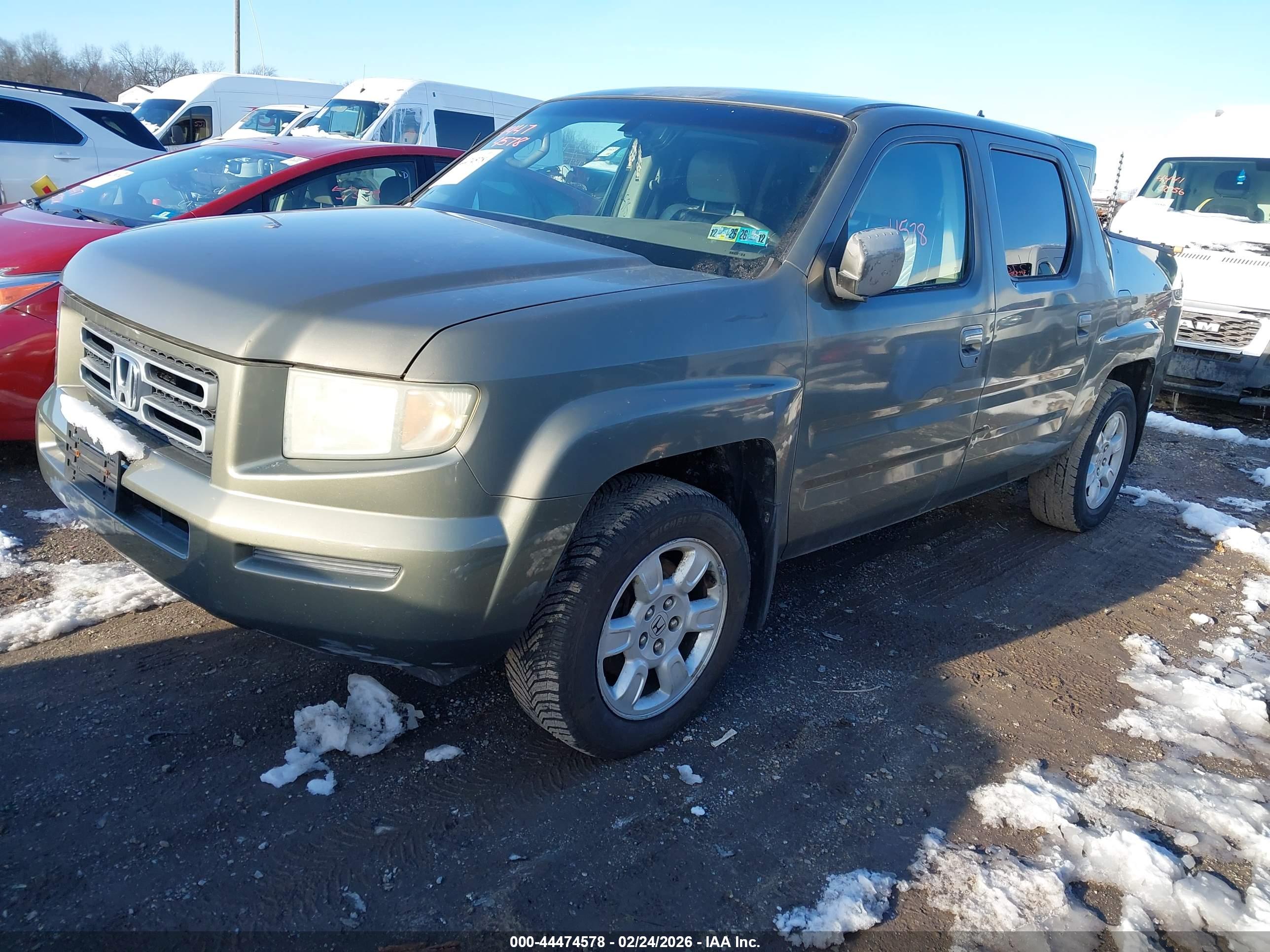 HONDA RIDGELINE image 2