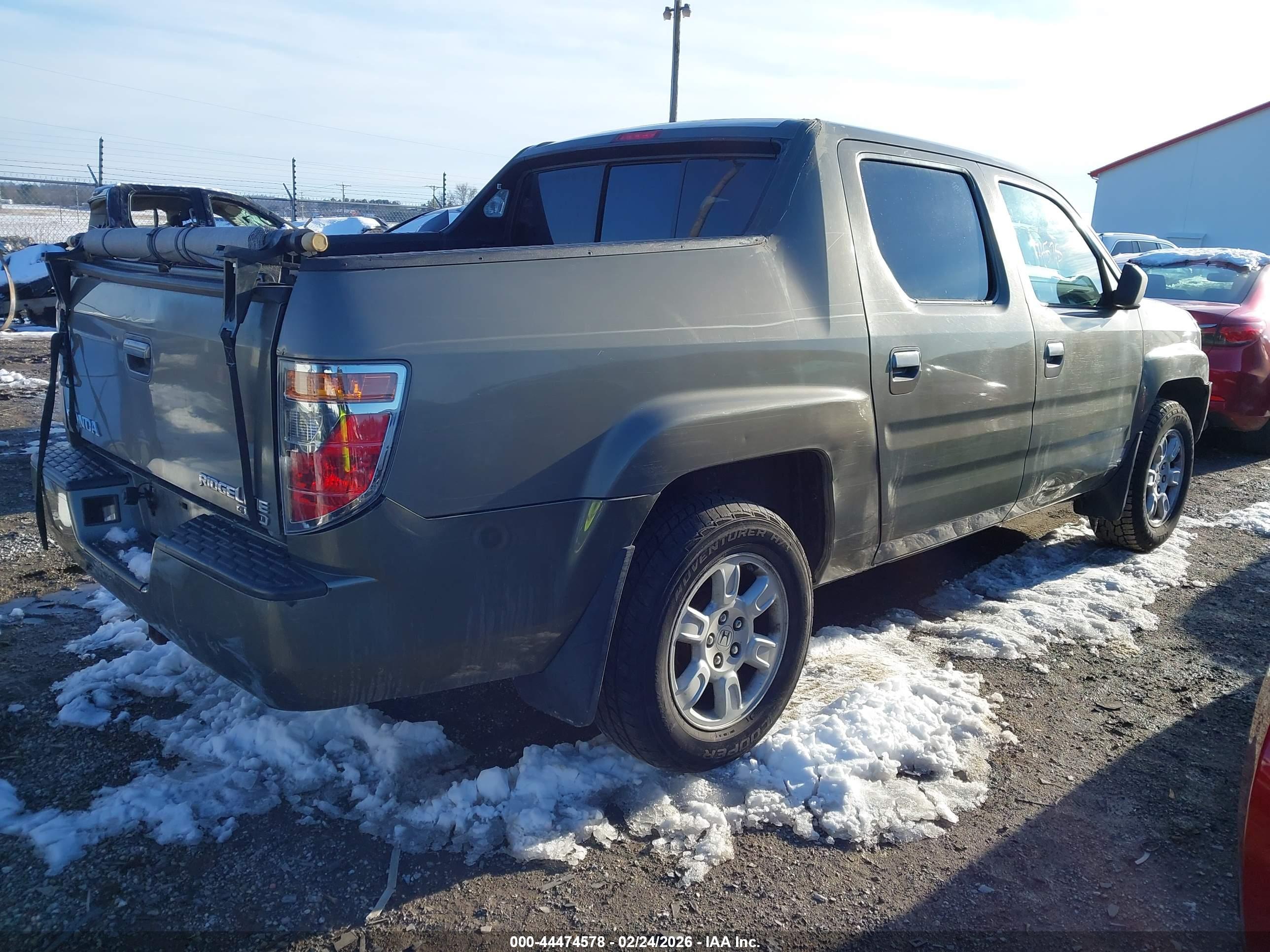 HONDA RIDGELINE image 4
