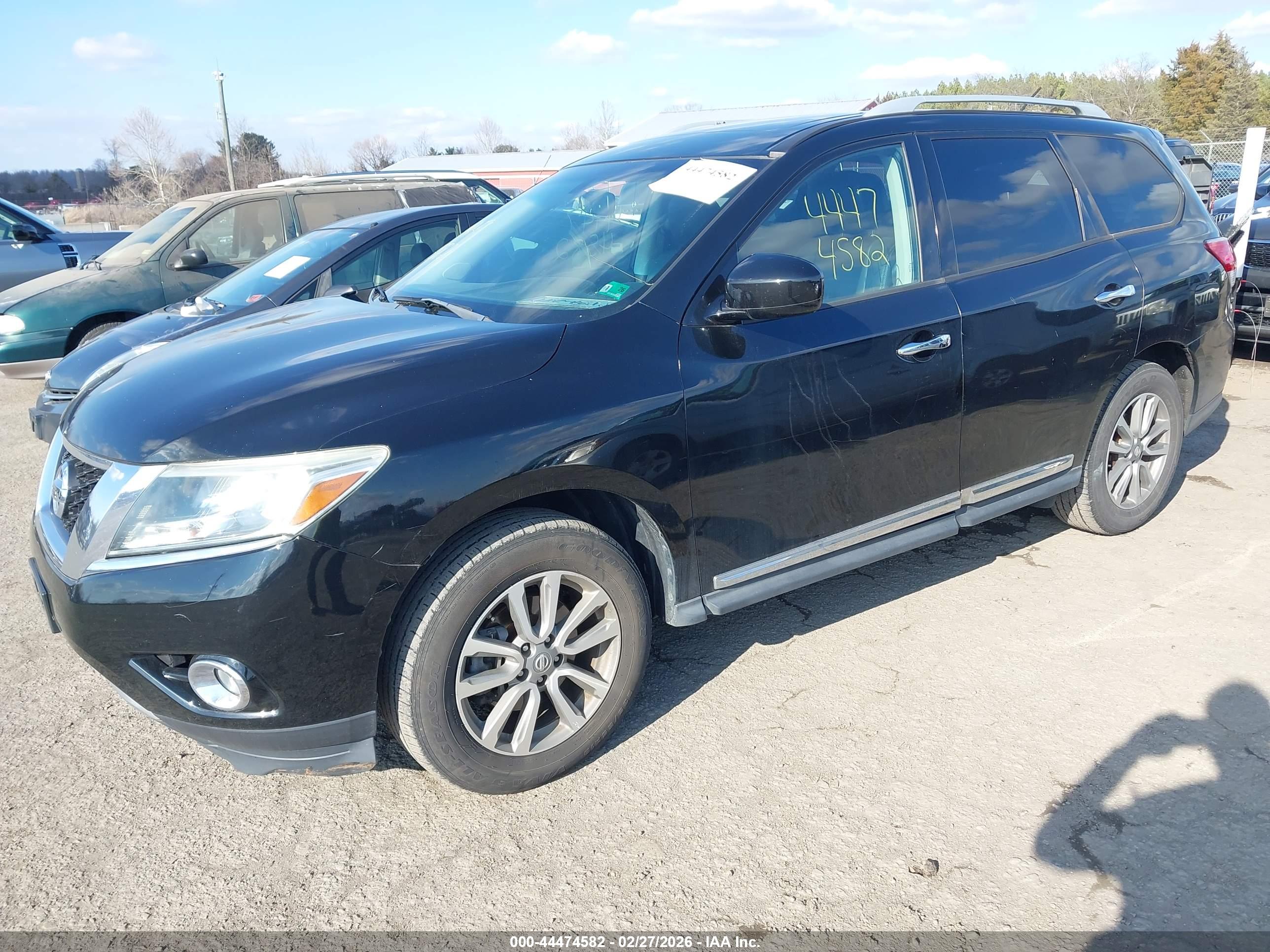 NISSAN PATHFINDER image 2