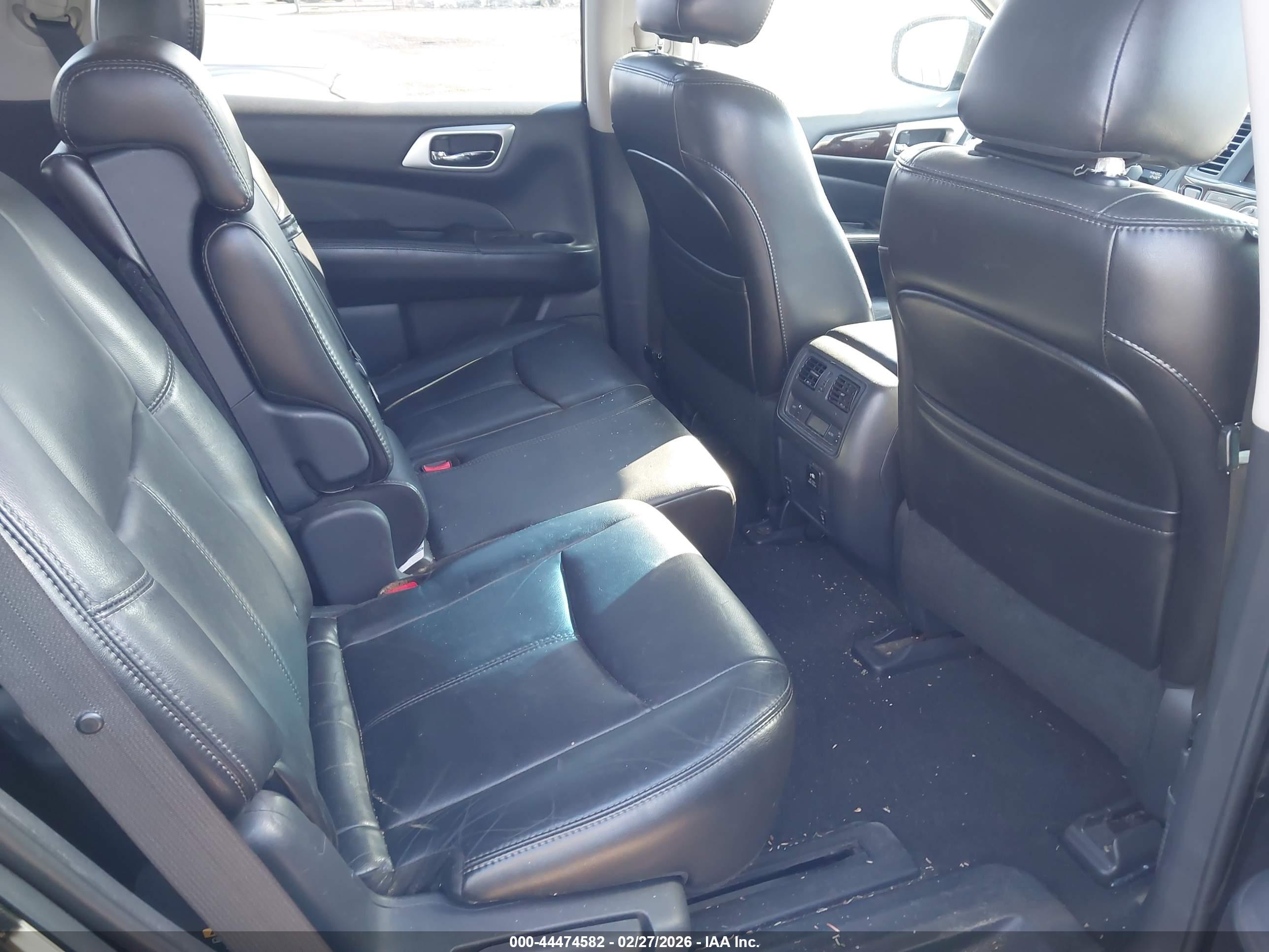NISSAN PATHFINDER image 8