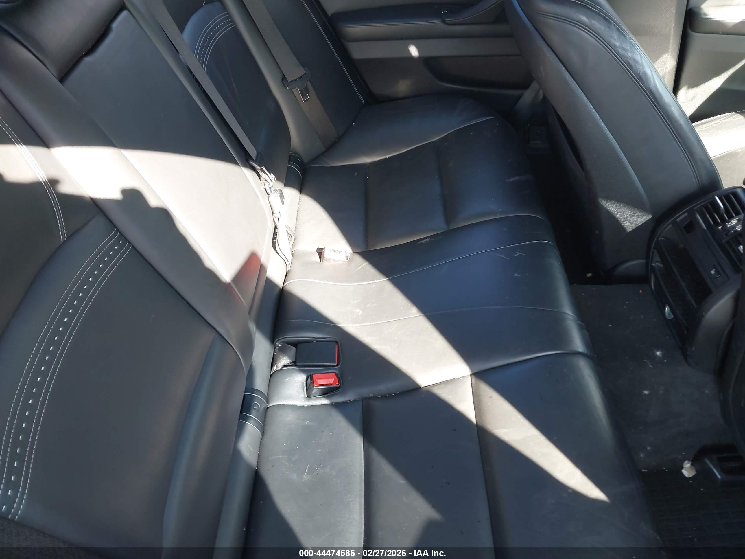 BMW 528I image 8