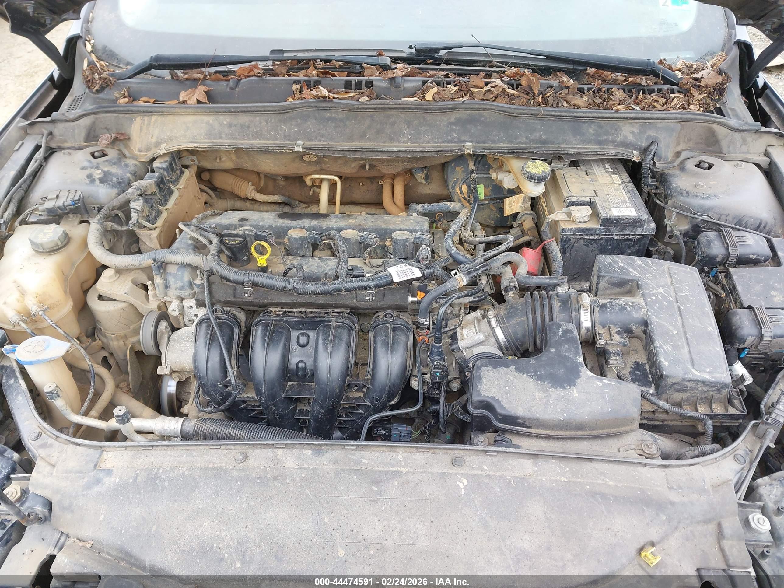 FORD FUSION image 10