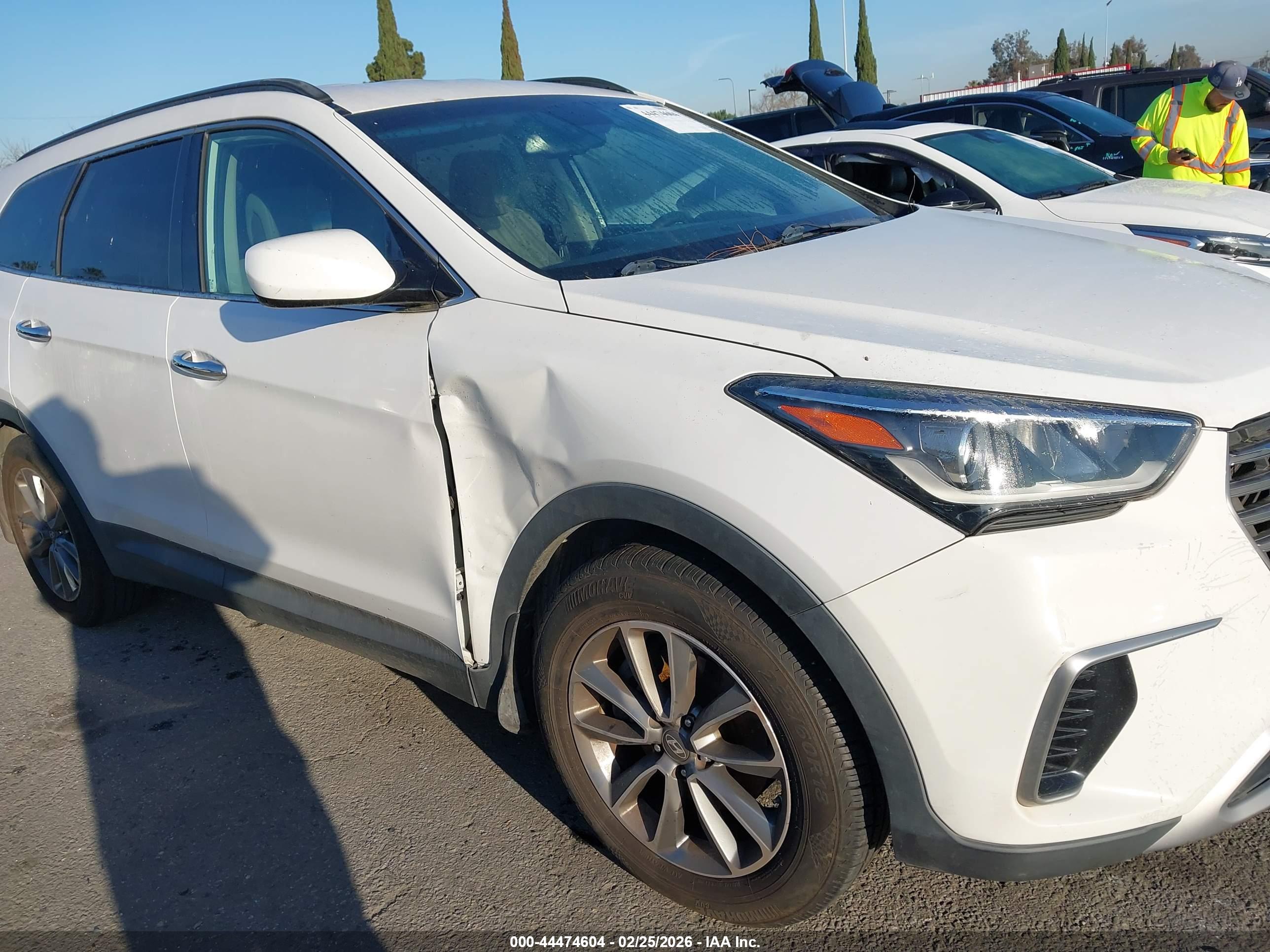 HYUNDAI SANTA image 6