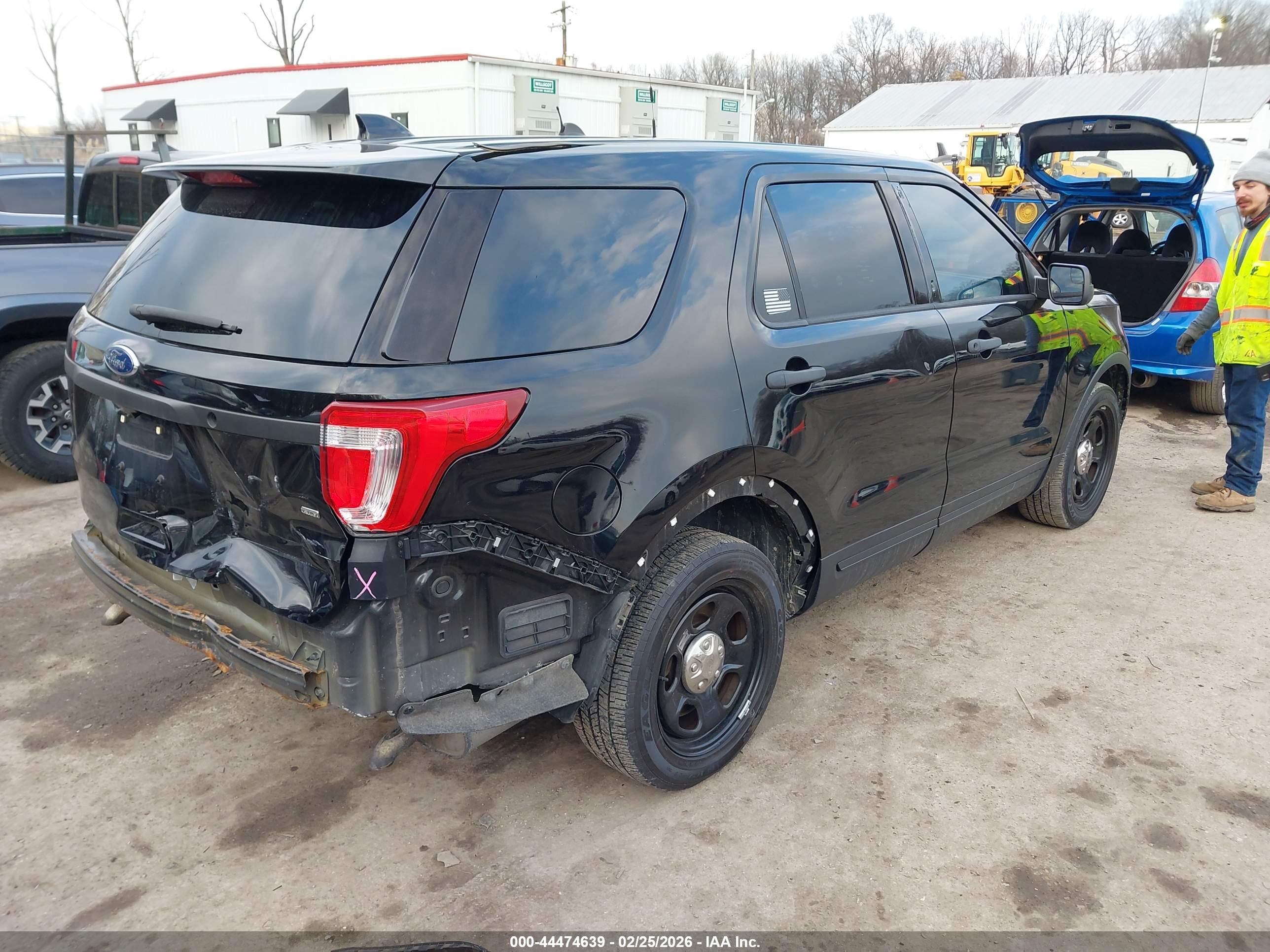 FORD UTILITY image 4