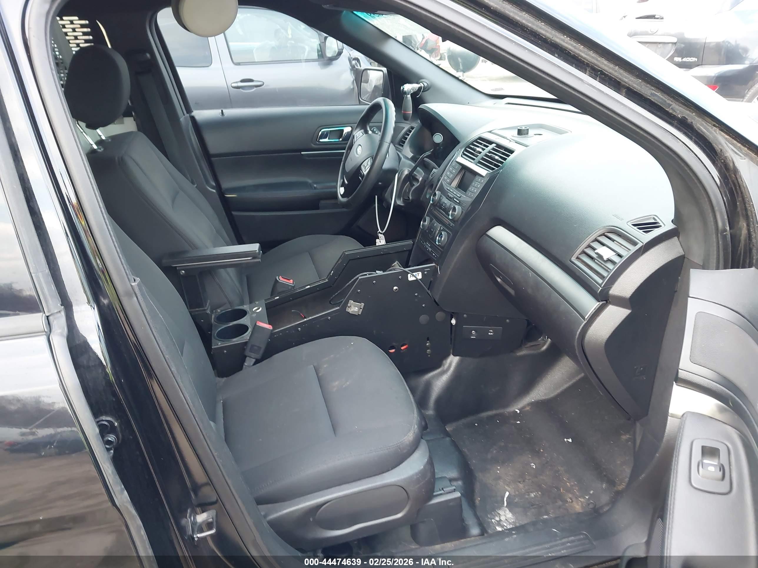FORD UTILITY image 5