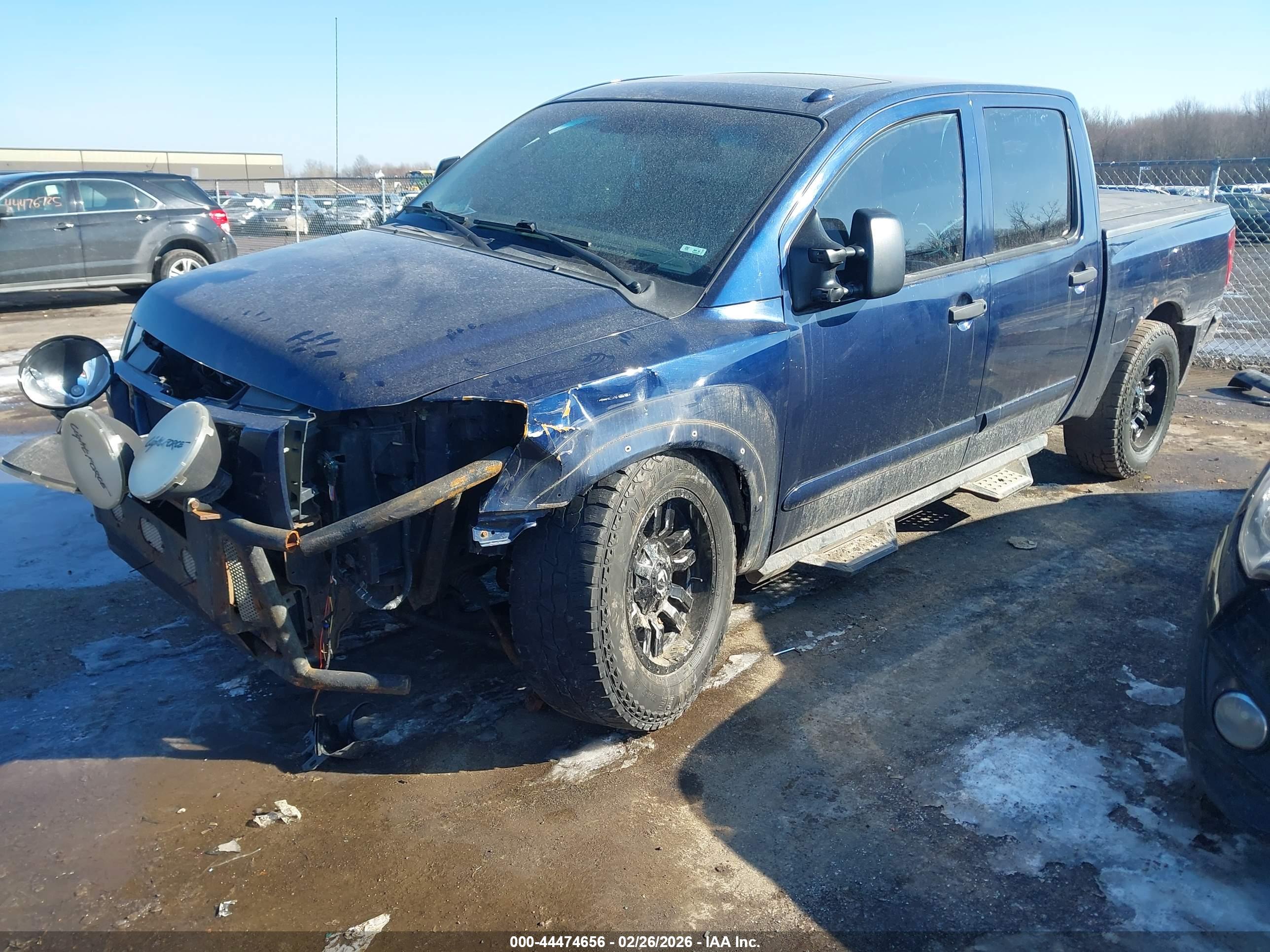 NISSAN TITAN image 2