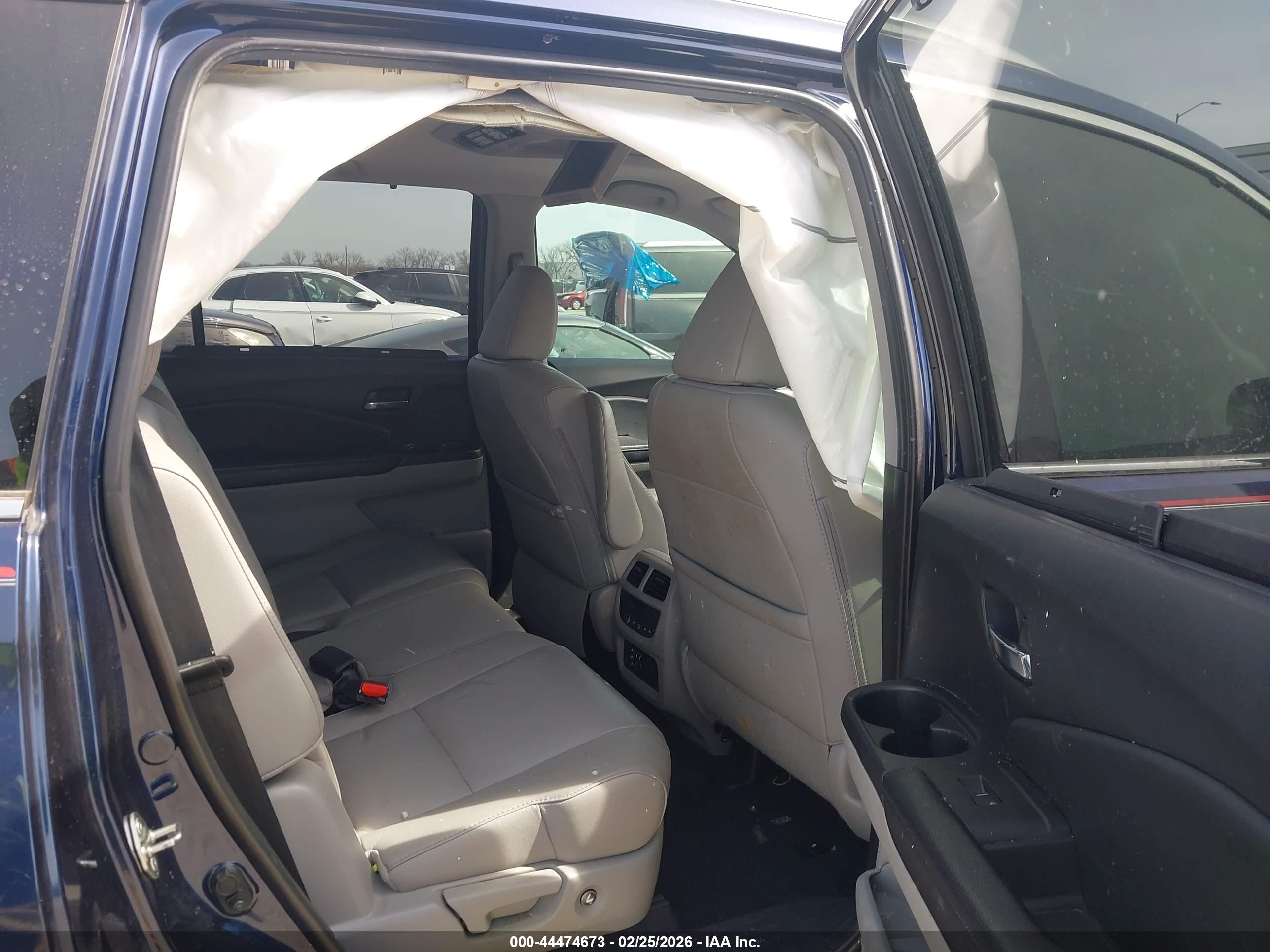 HONDA PILOT image 8