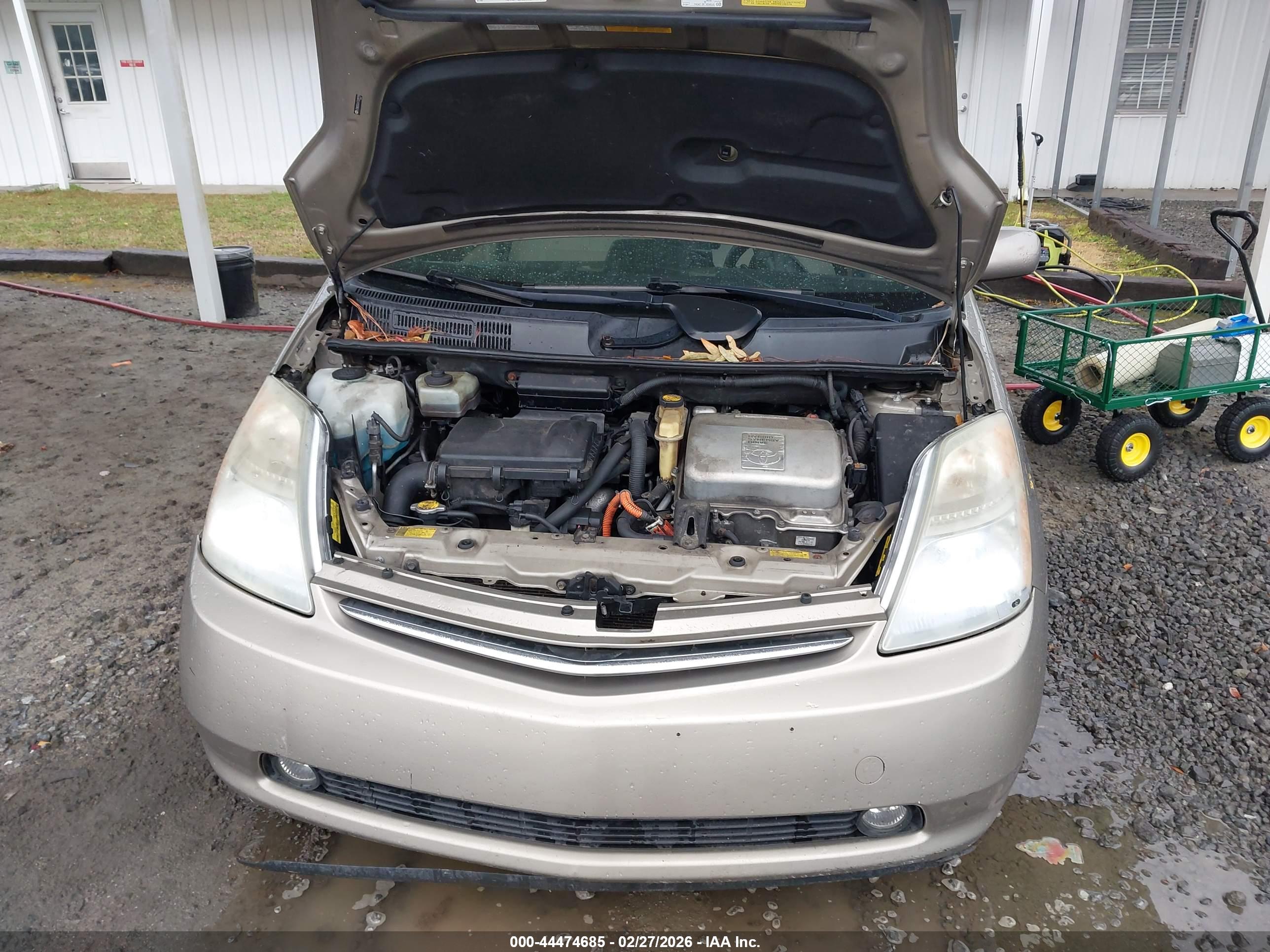 TOYOTA PRIUS image 10