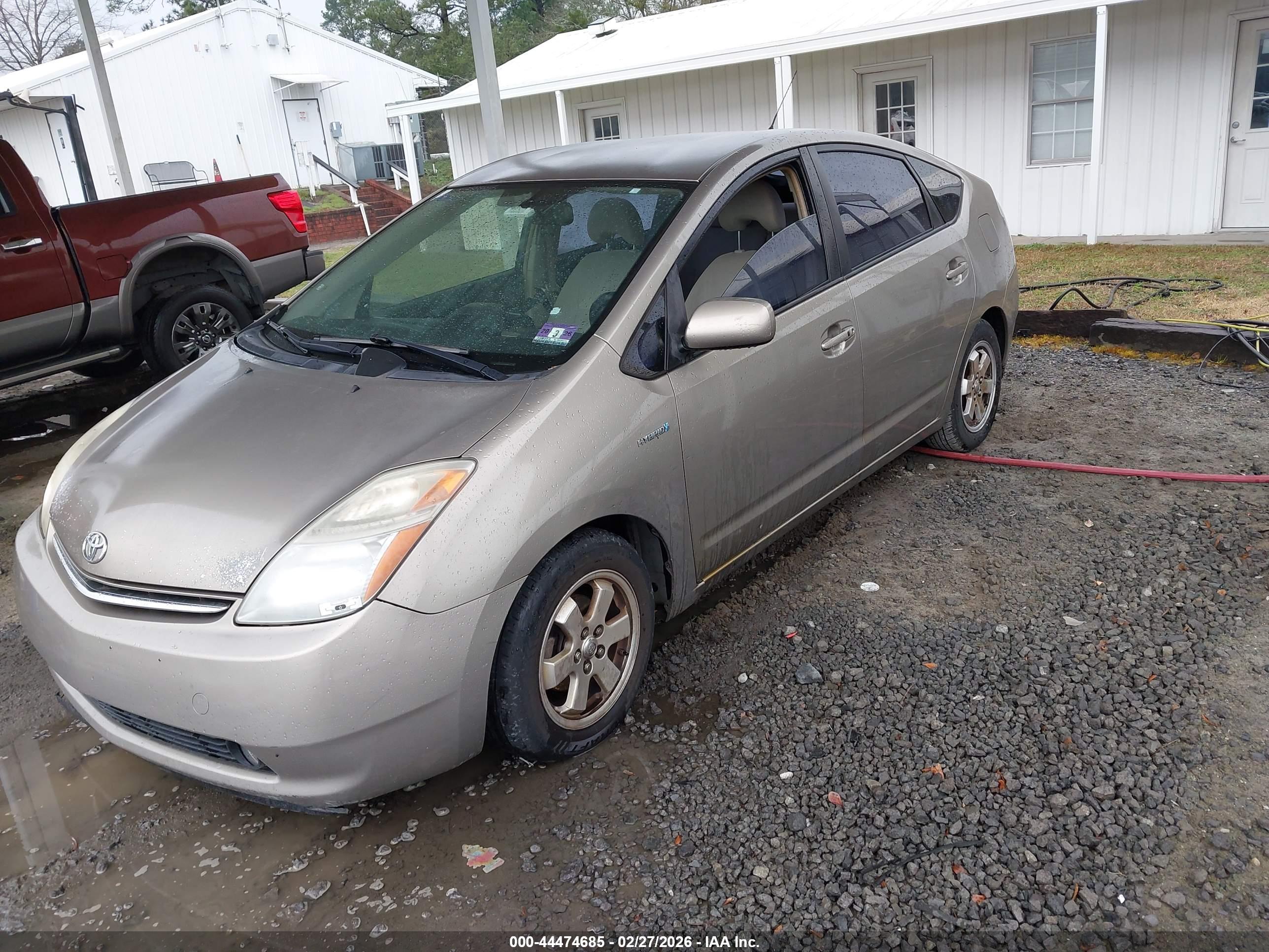 TOYOTA PRIUS image 2