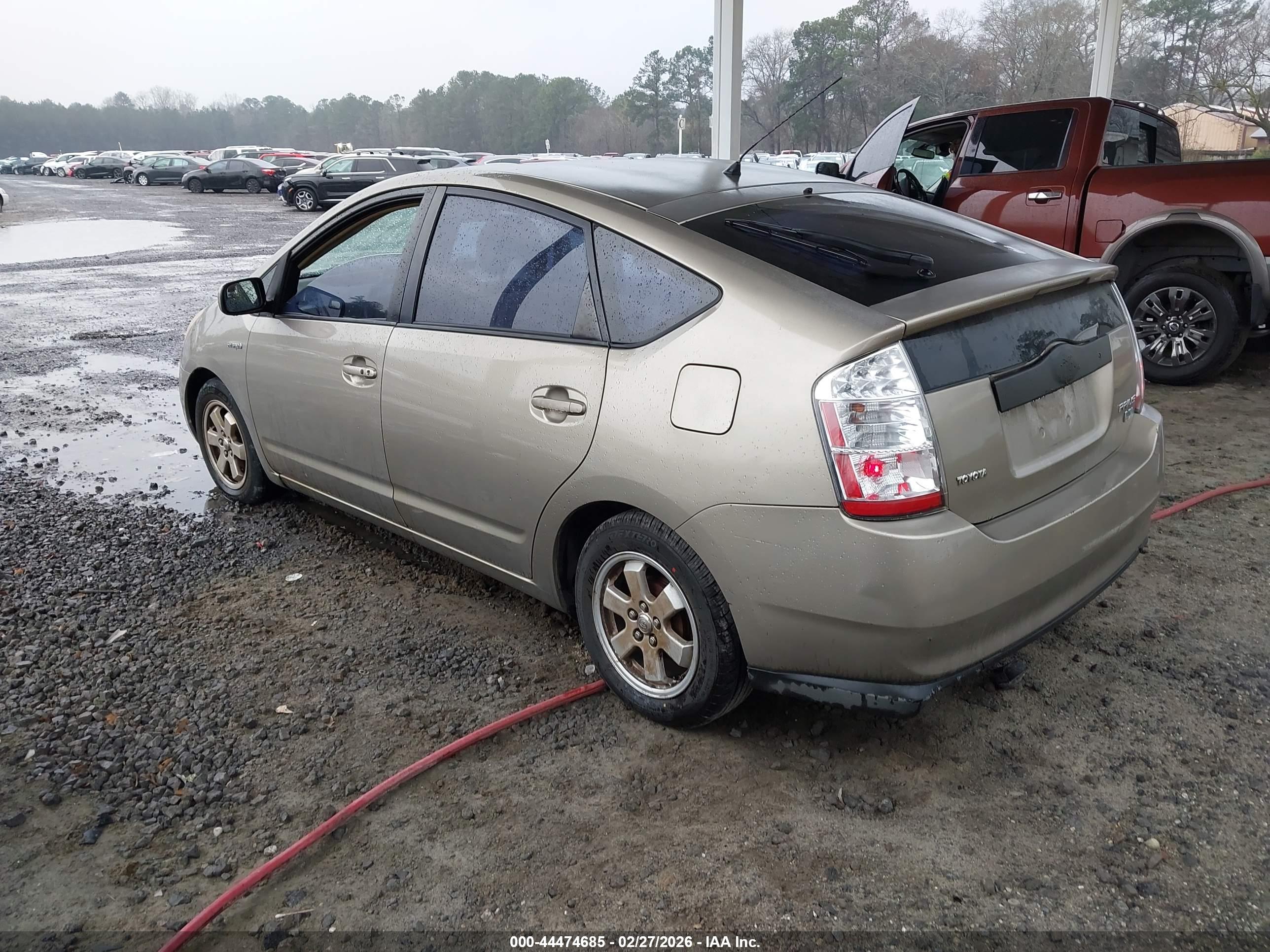 TOYOTA PRIUS image 3