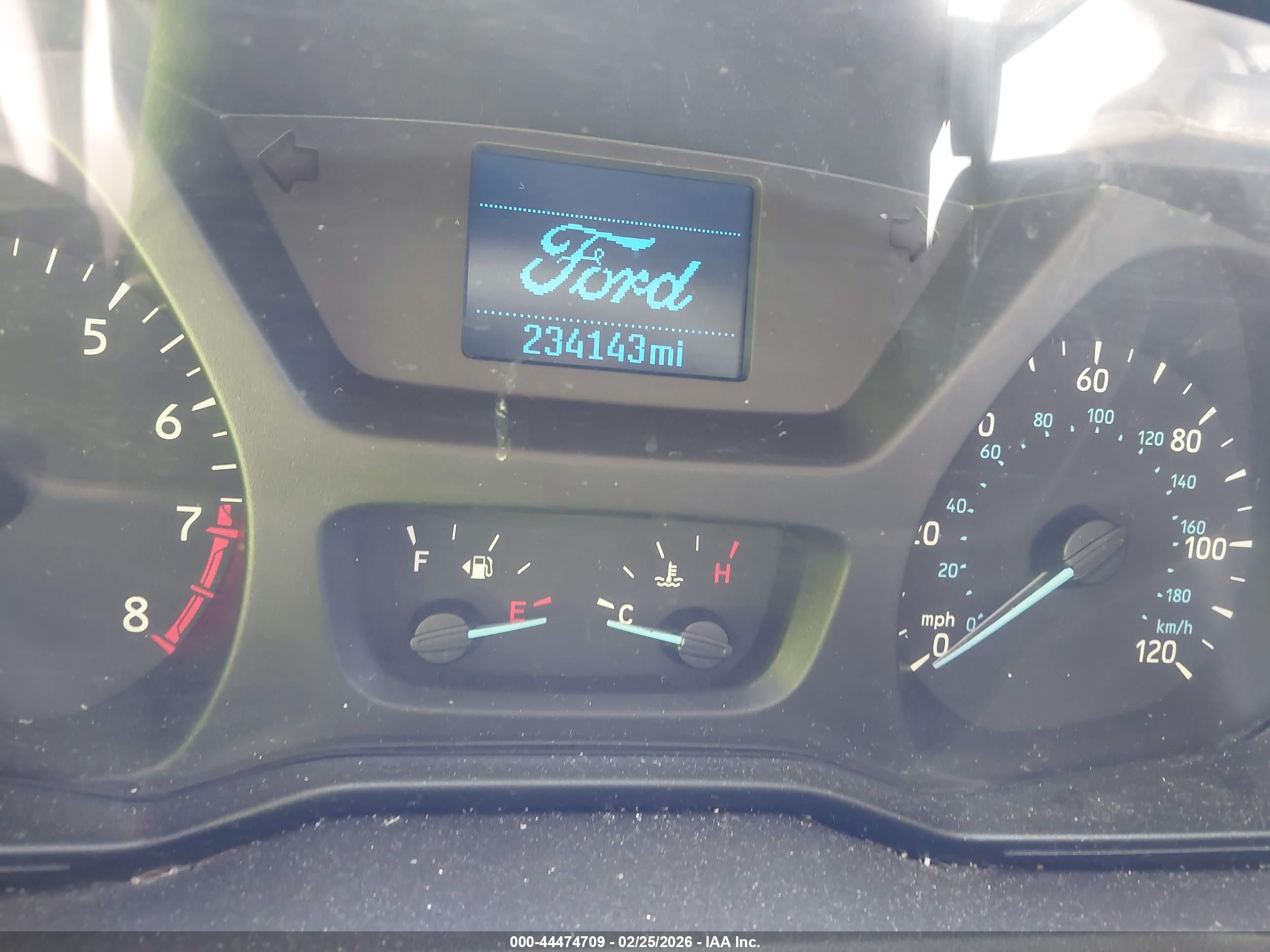 FORD TRANSIT-250 image 7