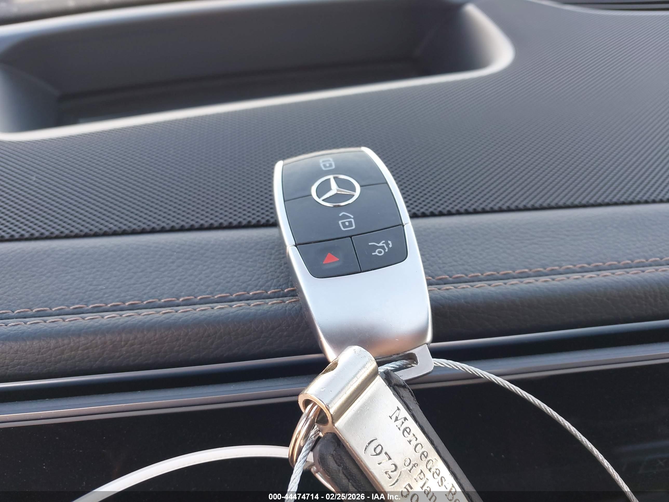 MERCEDES-BENZ GLE image 11