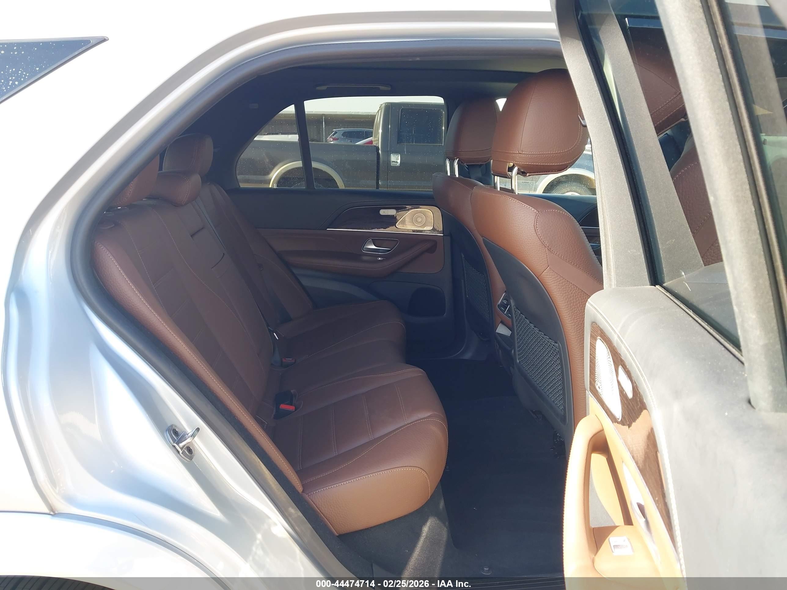 MERCEDES-BENZ GLE image 8