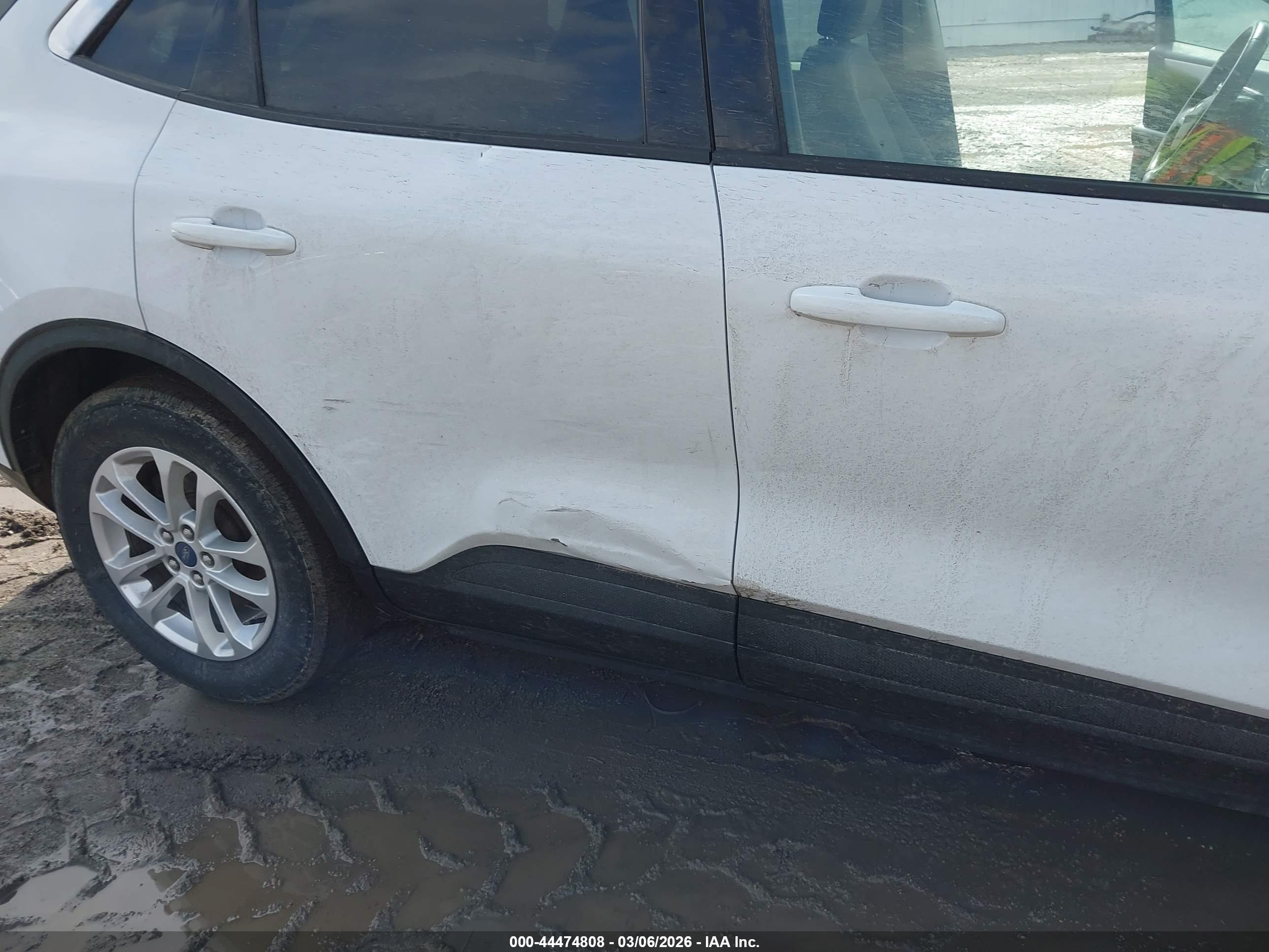 FORD ESCAPE image 6