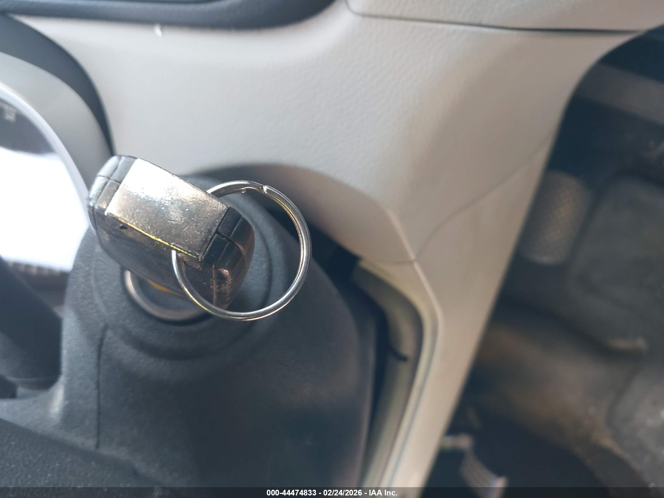 CHEVROLET EQUINOX image 11