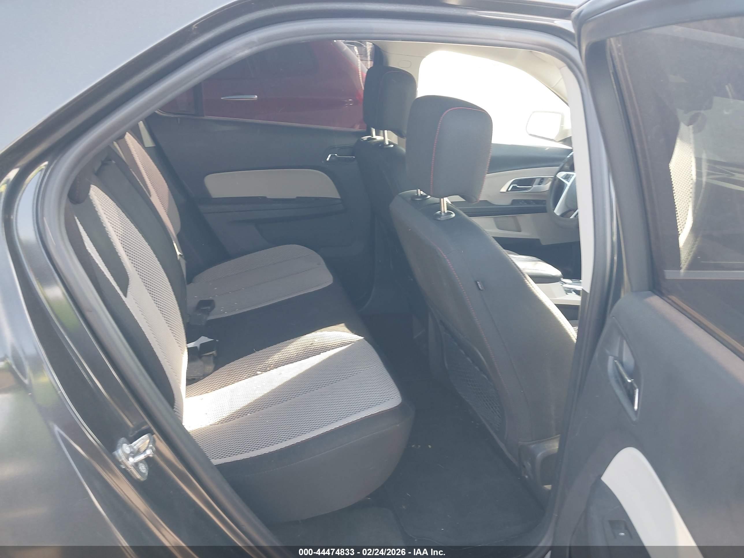 CHEVROLET EQUINOX image 8