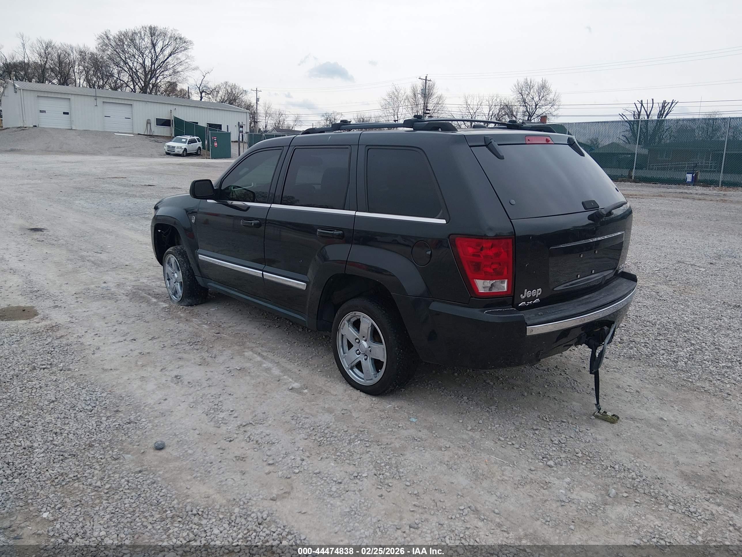 JEEP GRAND image 3