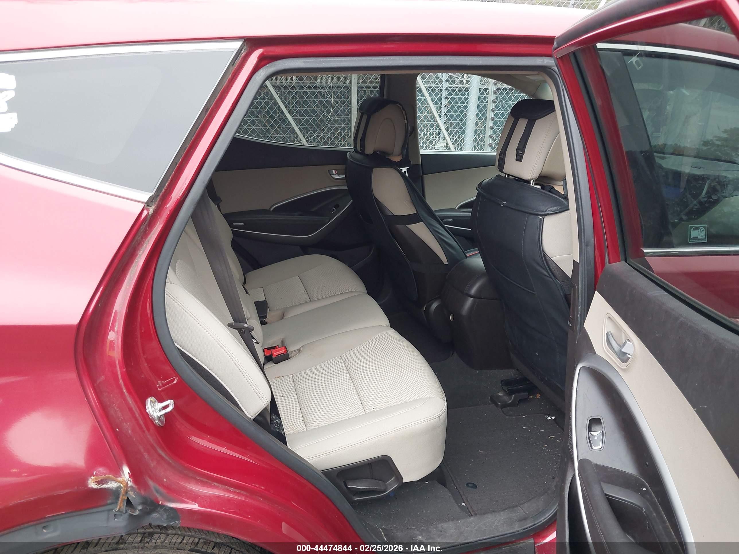 HYUNDAI SANTA image 8