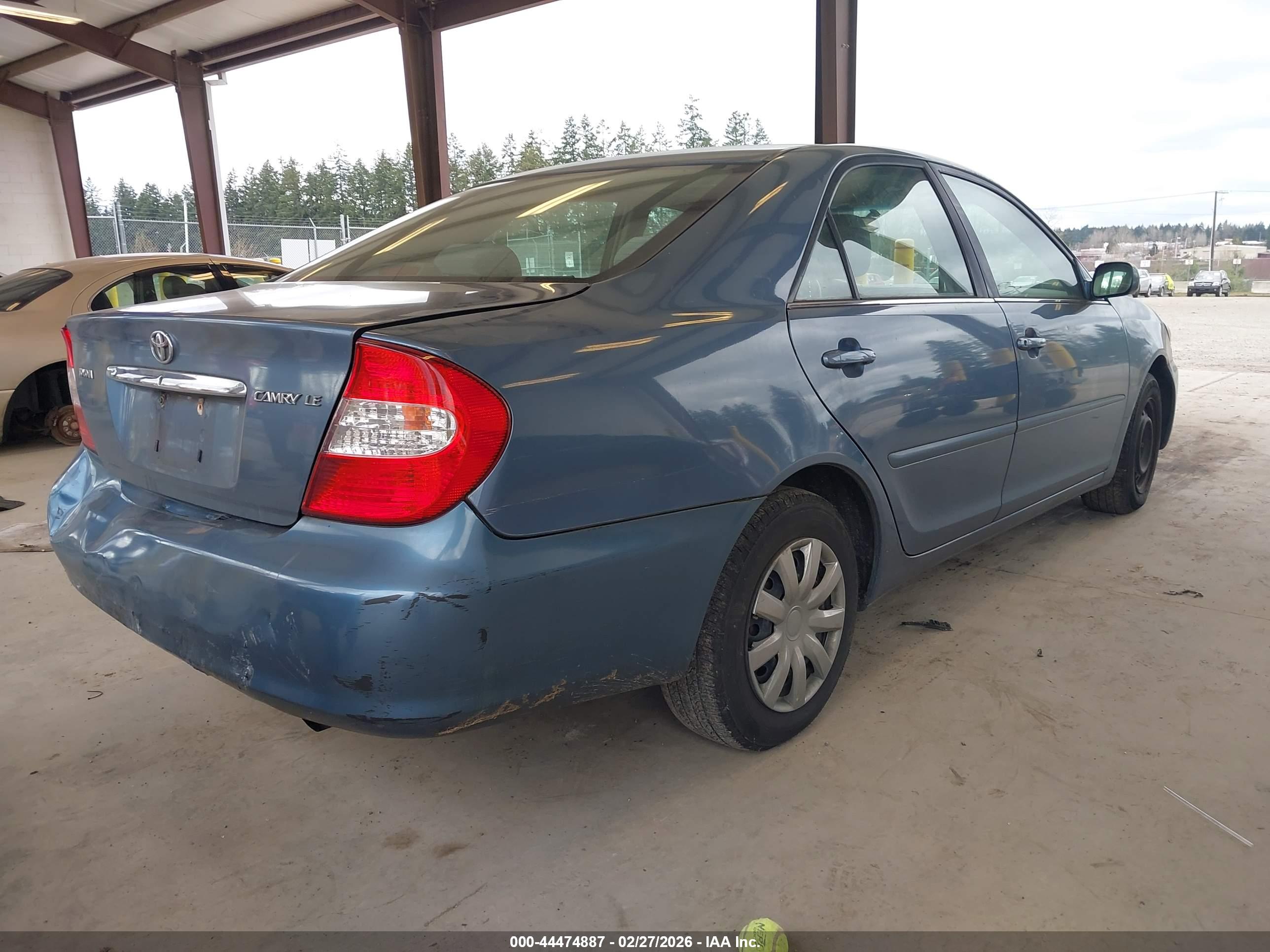 TOYOTA CAMRY image 4