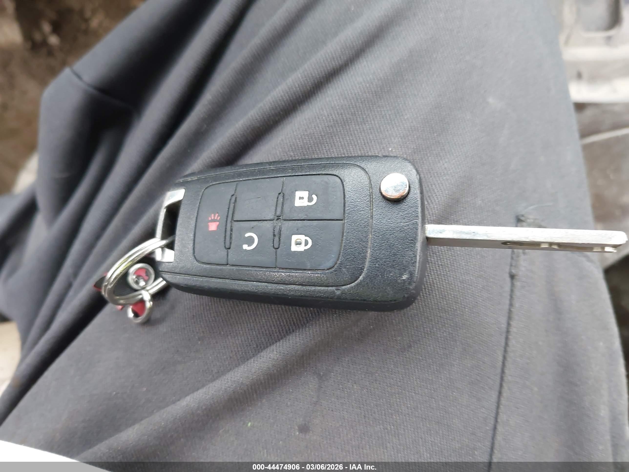 CHEVROLET EQUINOX image 11