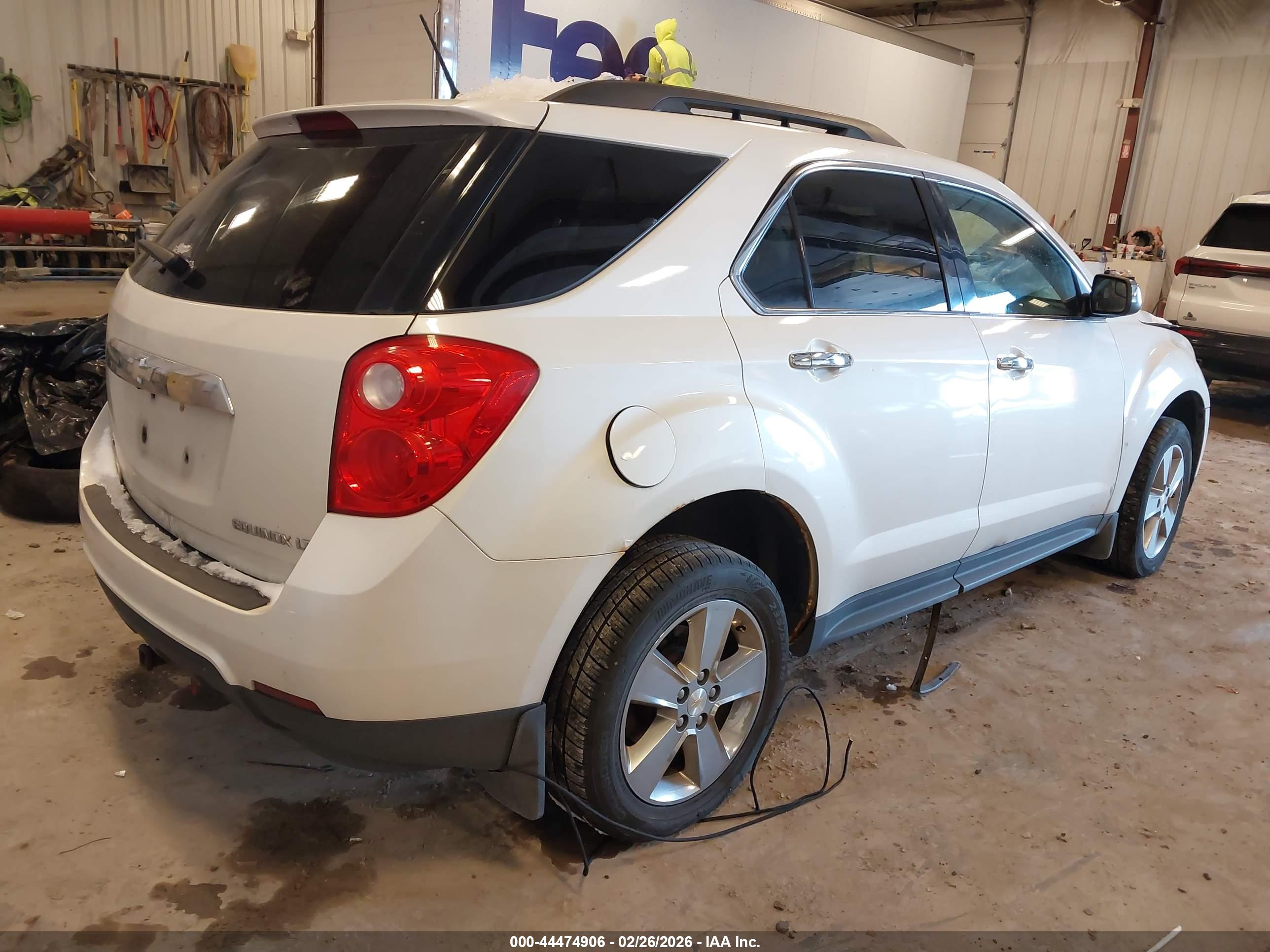 CHEVROLET EQUINOX image 4