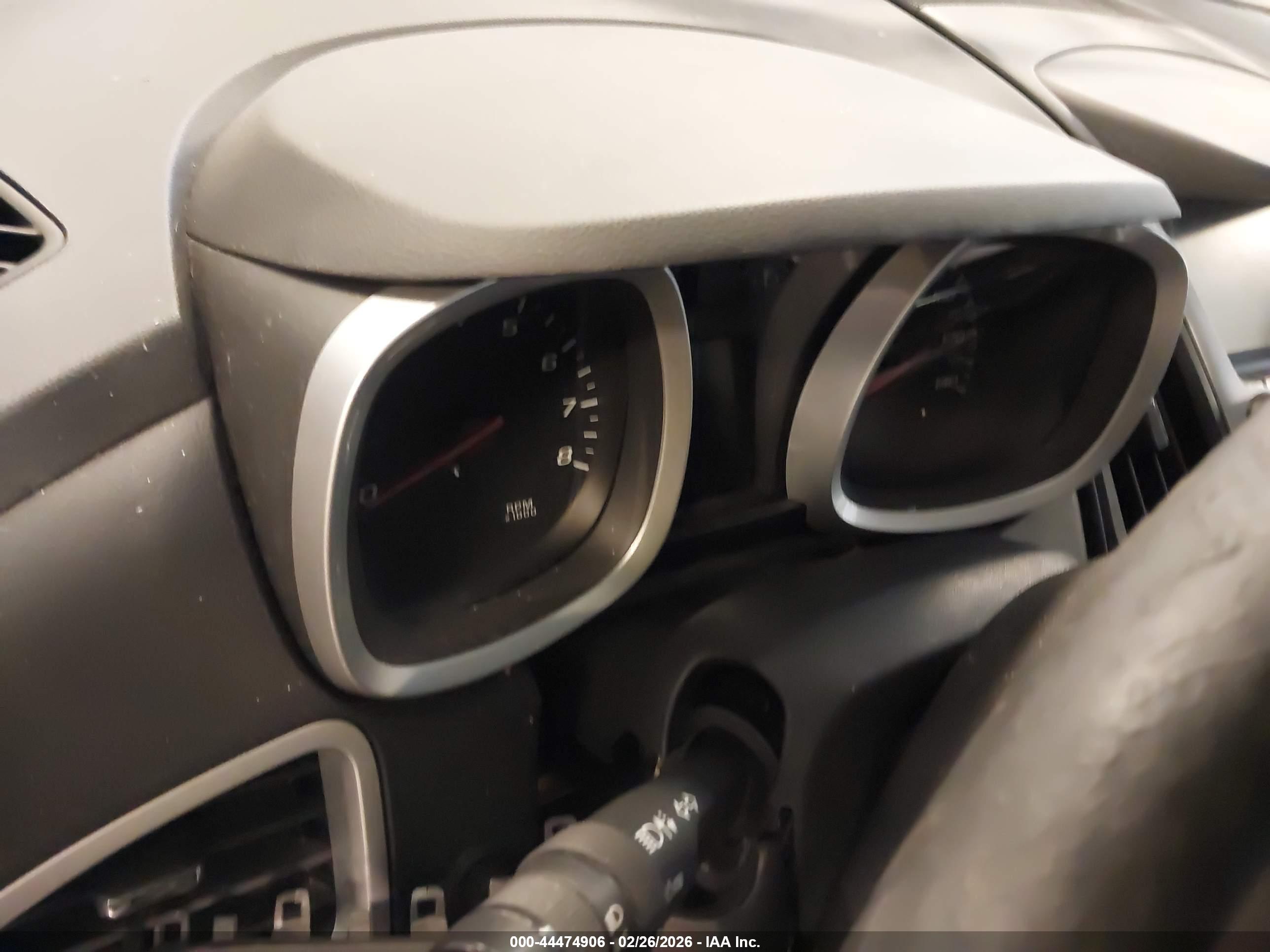 CHEVROLET EQUINOX image 7