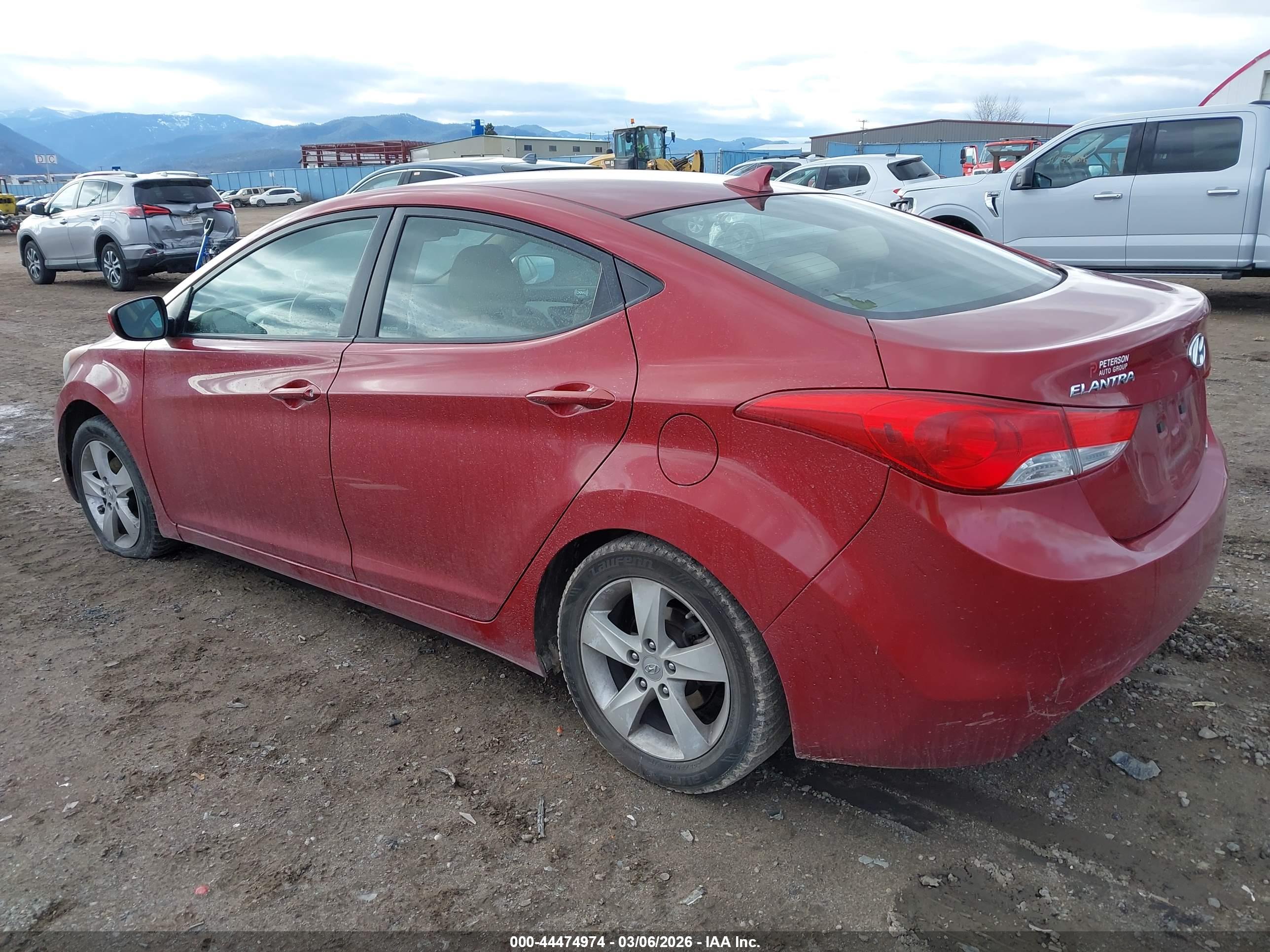HYUNDAI ELANTRA image 3