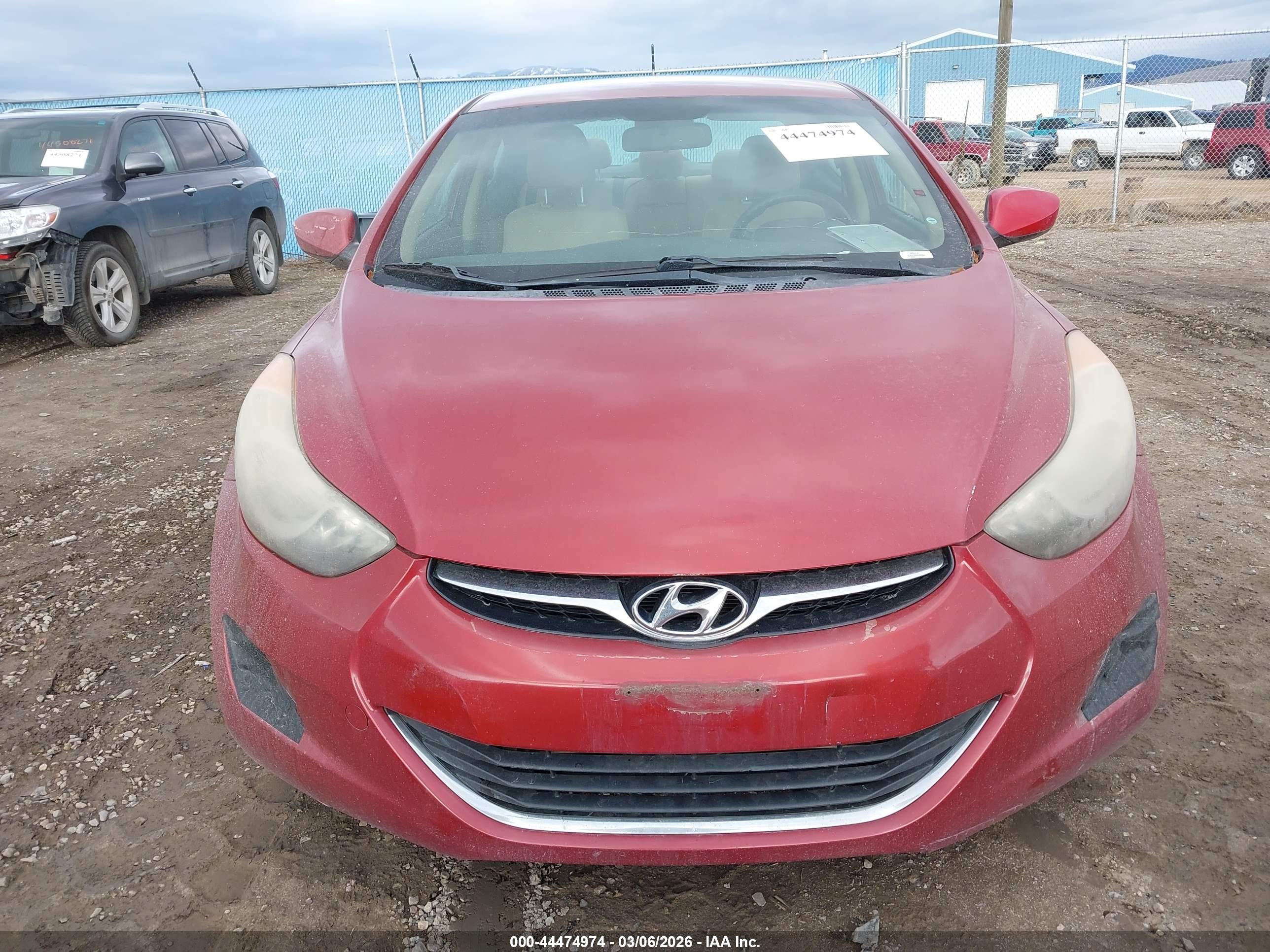 HYUNDAI ELANTRA image 6