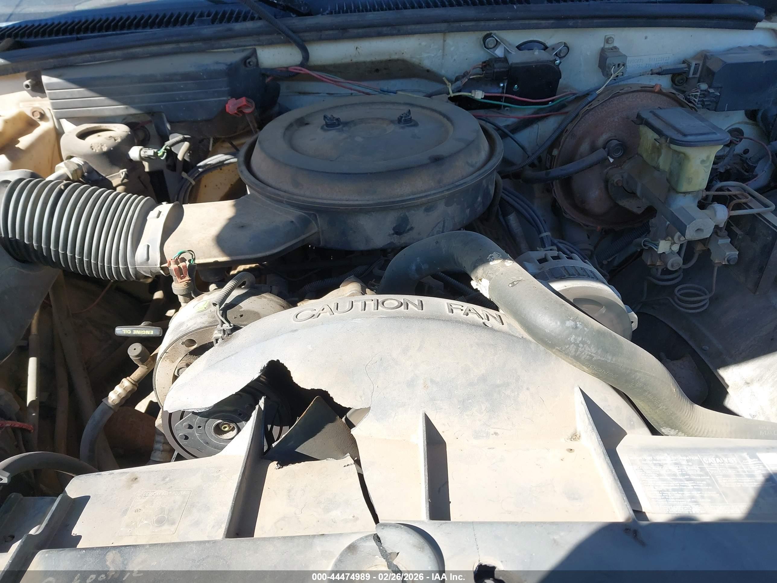 CHEVROLET GMT-400 image 10
