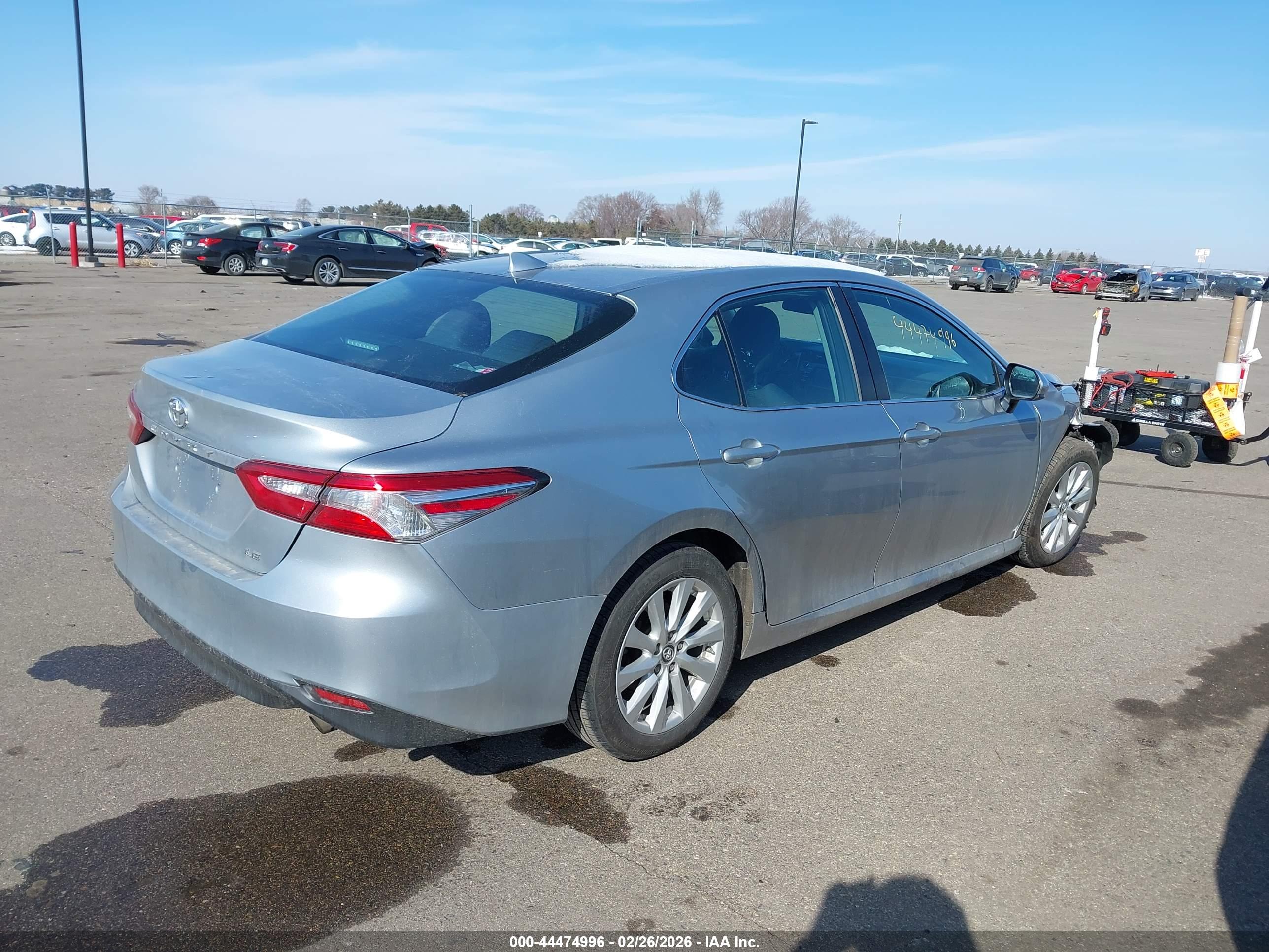 TOYOTA CAMRY image 4