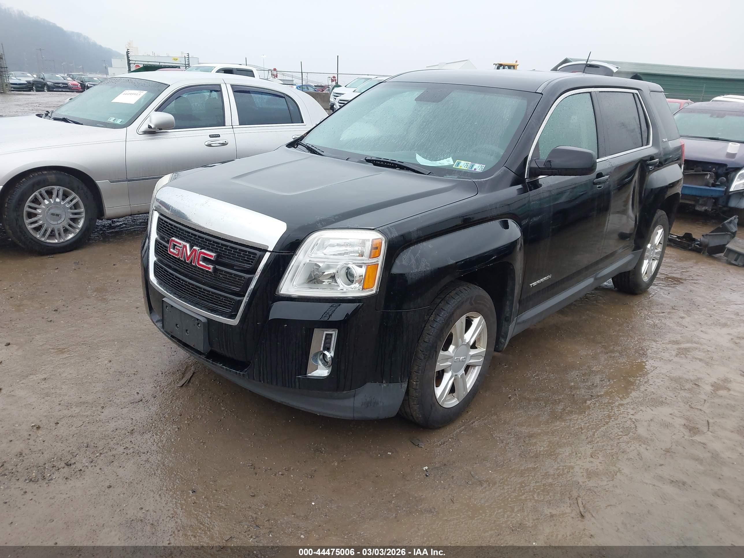GMC TERRAIN image 2
