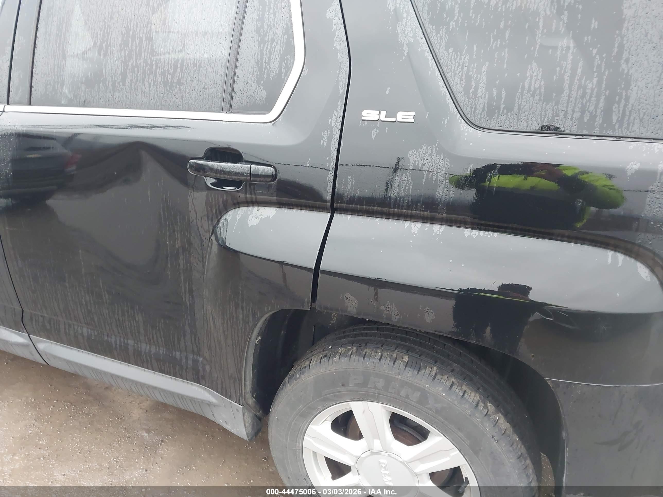 GMC TERRAIN image 6