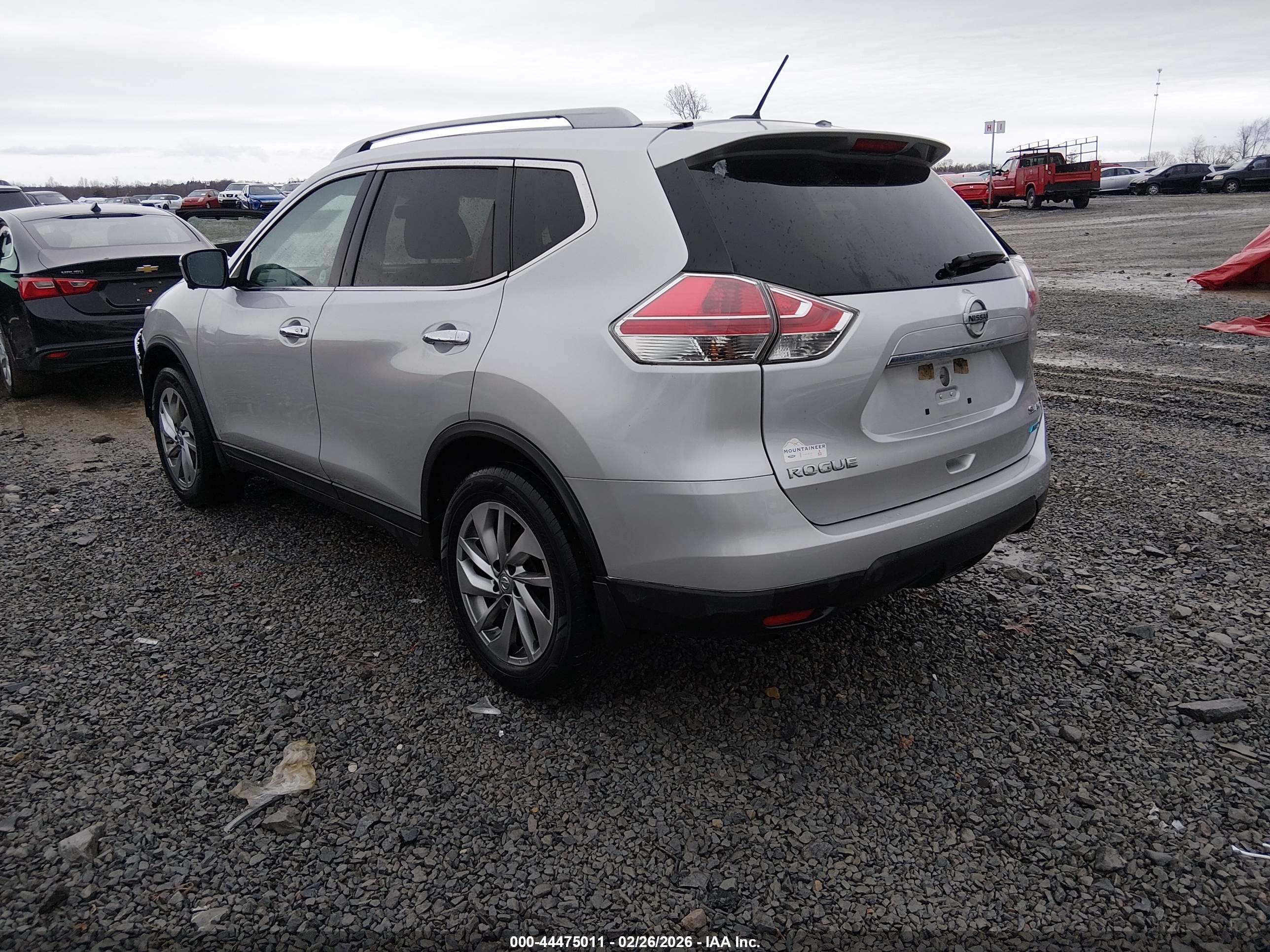 NISSAN ROGUE image 3