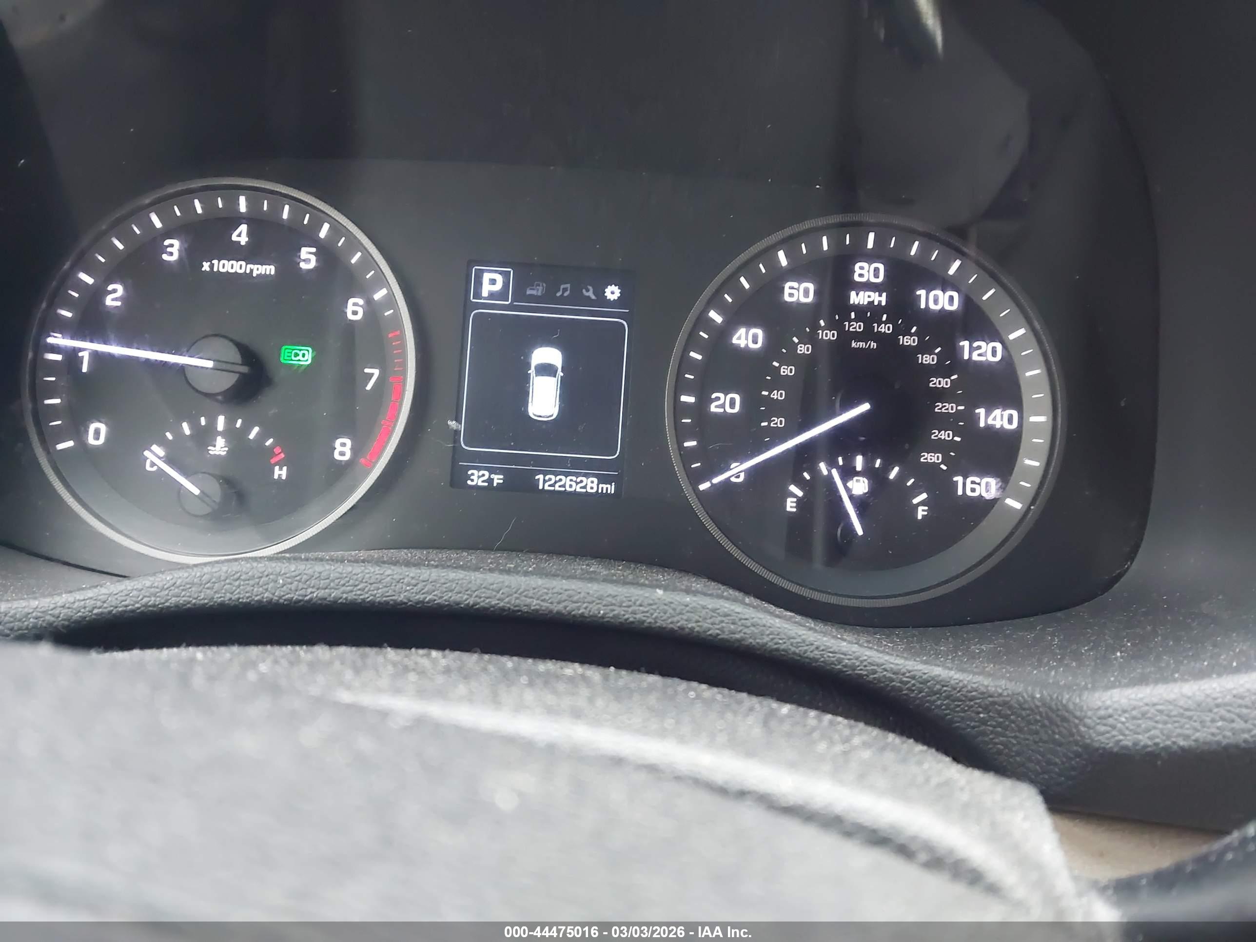 HYUNDAI TUCSON image 7