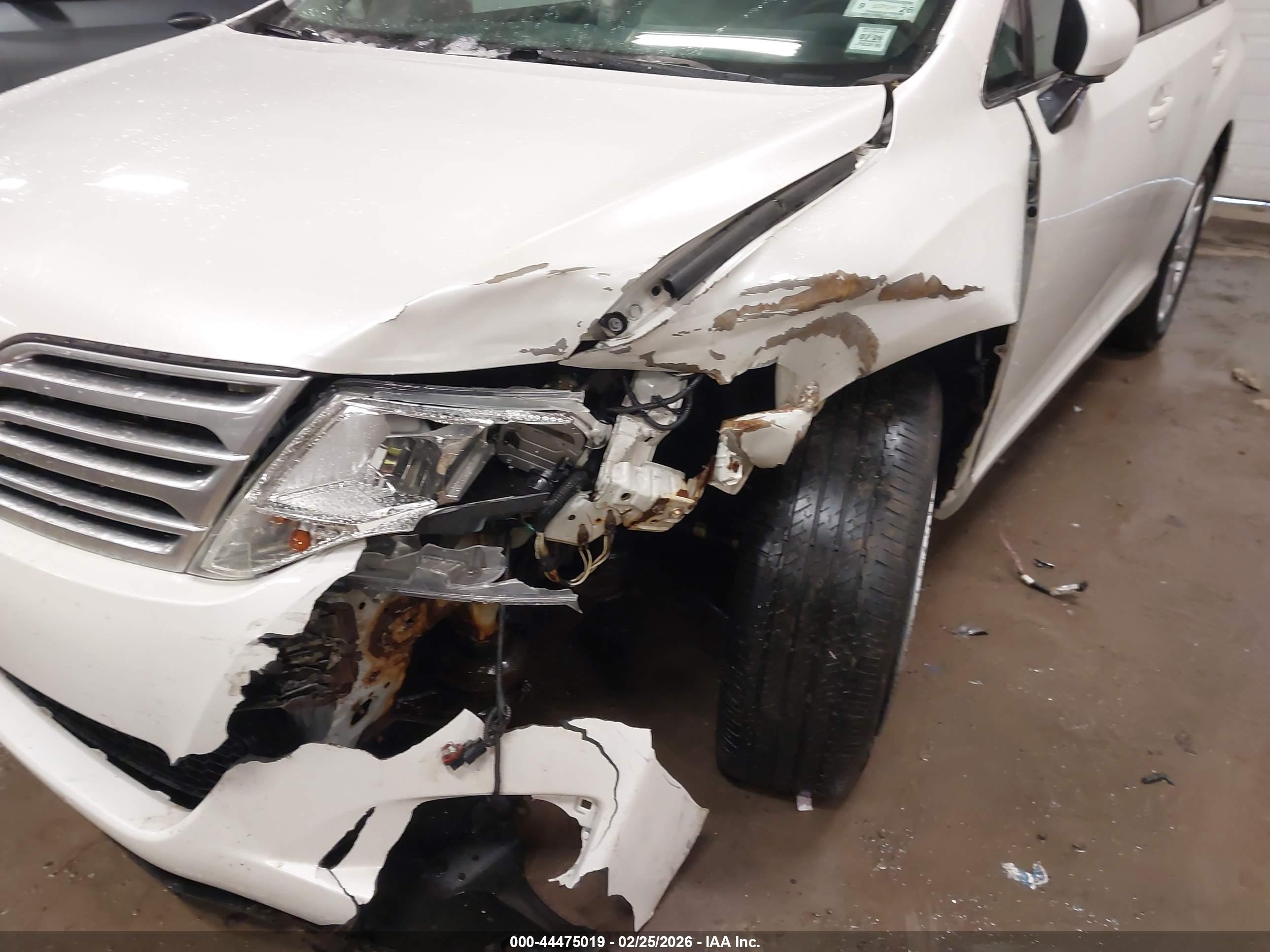 TOYOTA VENZA image 6