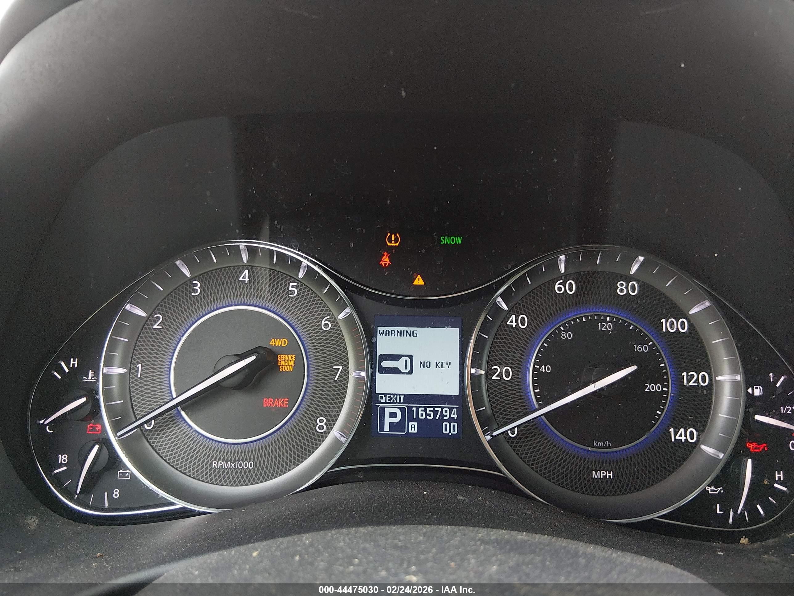 INFINITI QX56 image 7