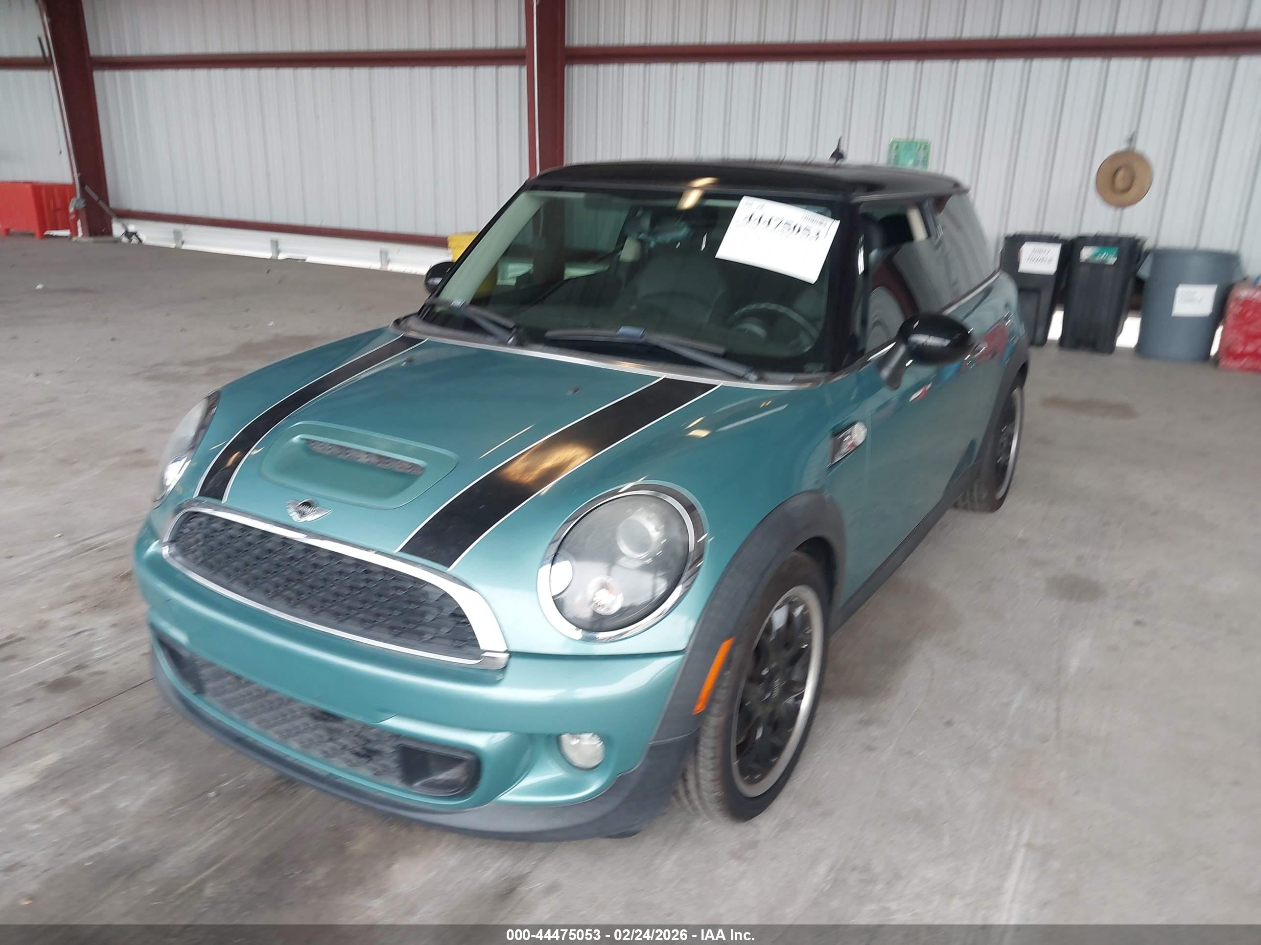 MINI COOPER image 6