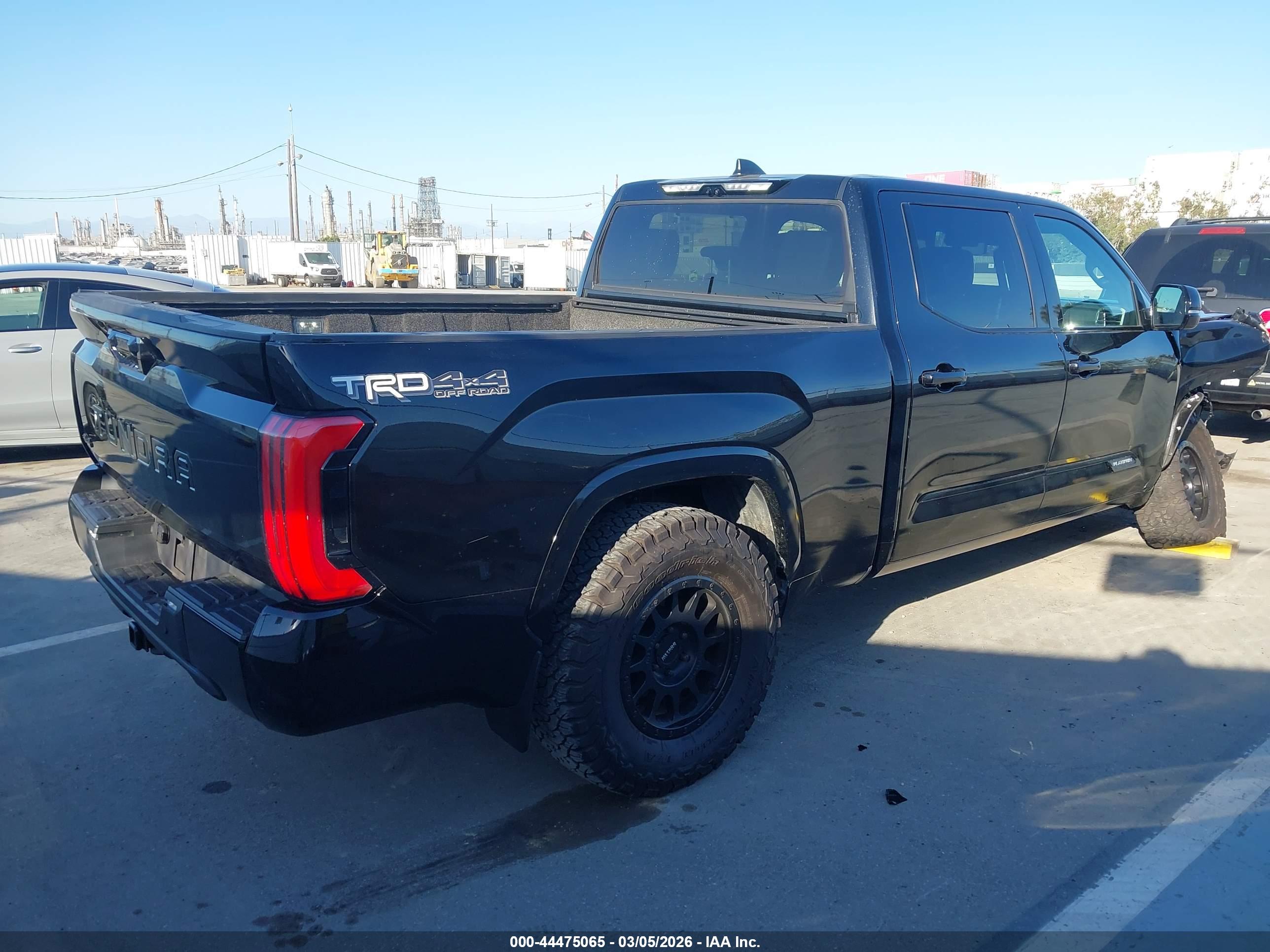 TOYOTA TUNDRA image 4