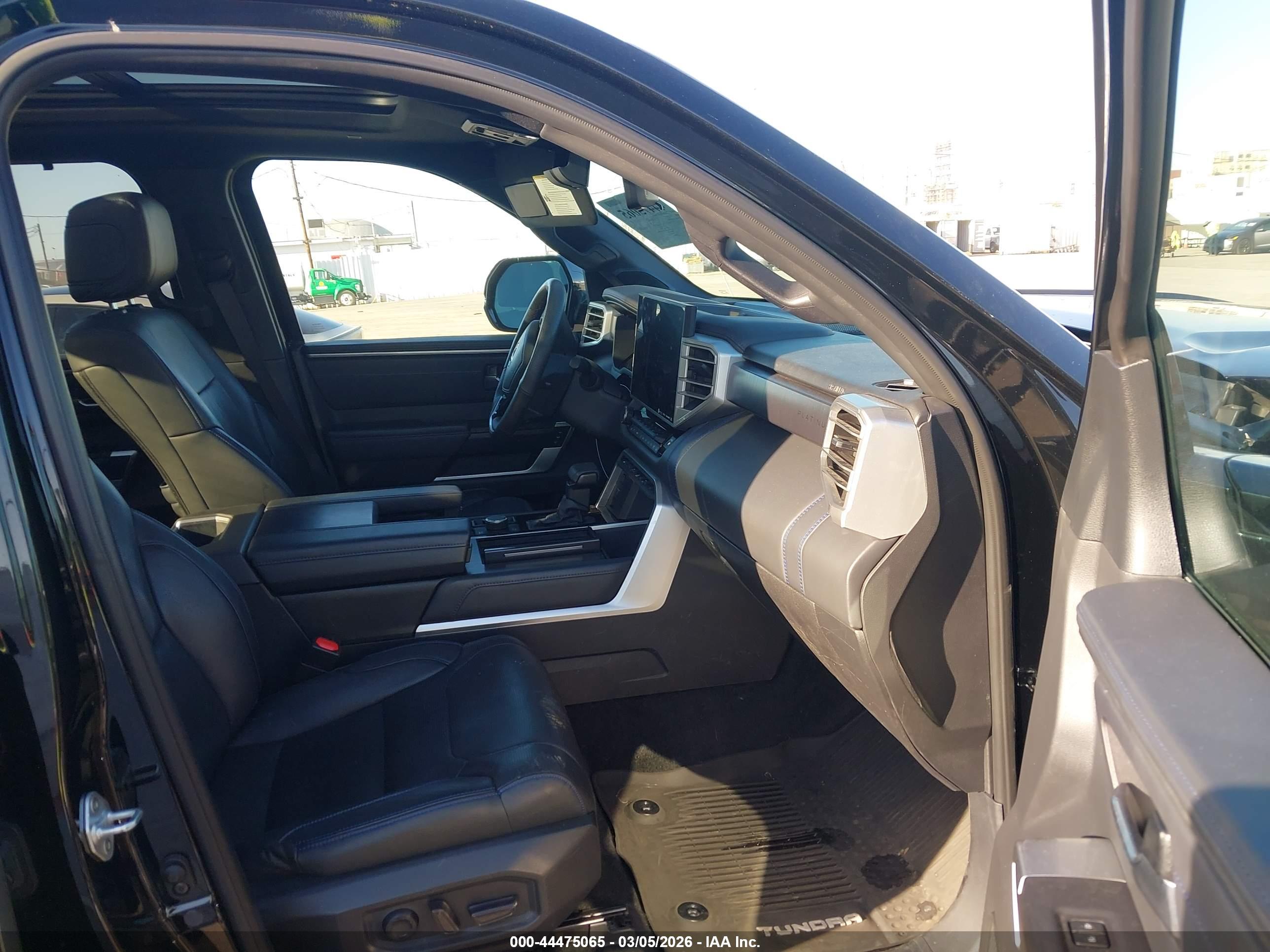TOYOTA TUNDRA image 5