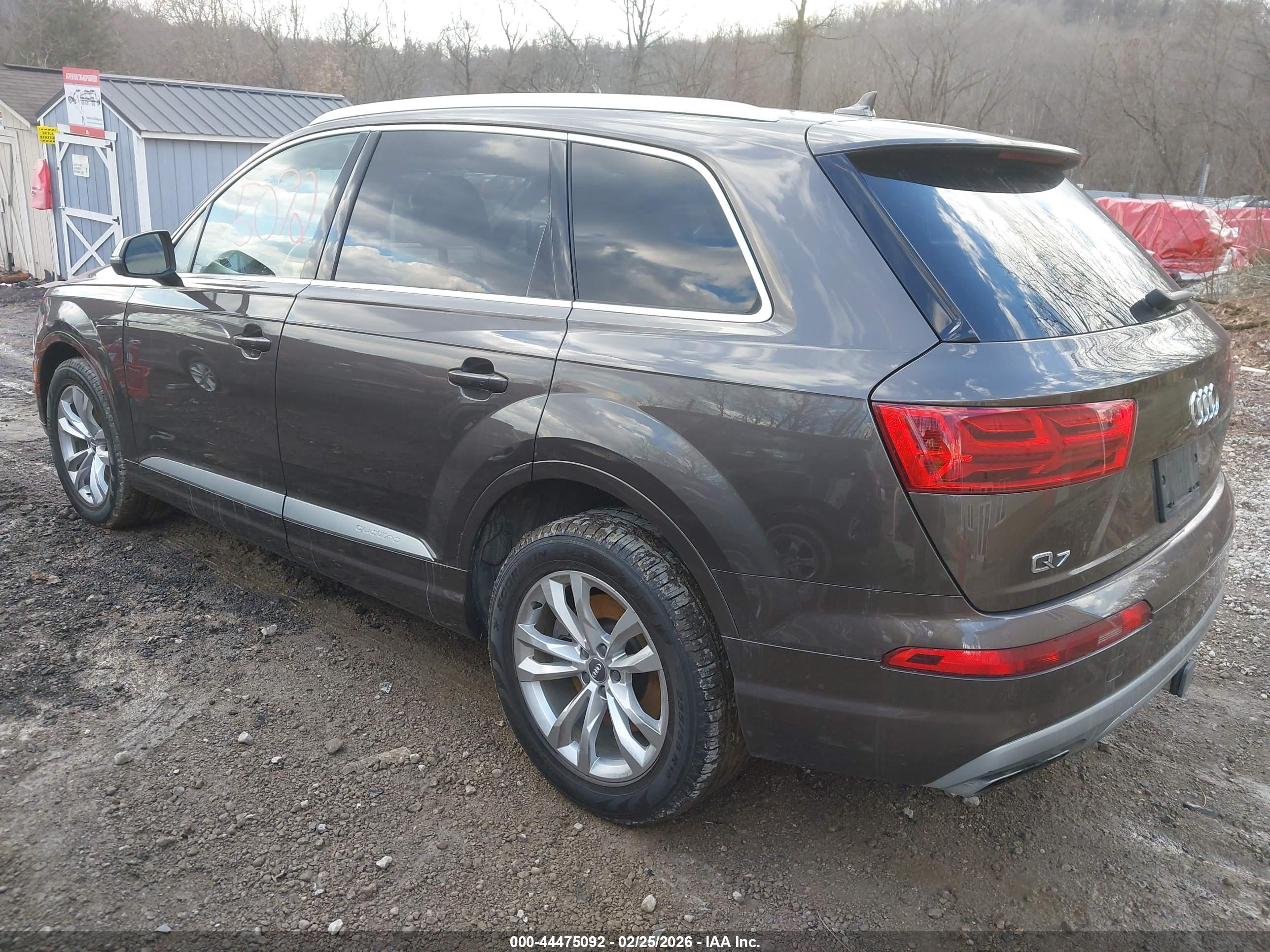 AUDI Q7 image 3