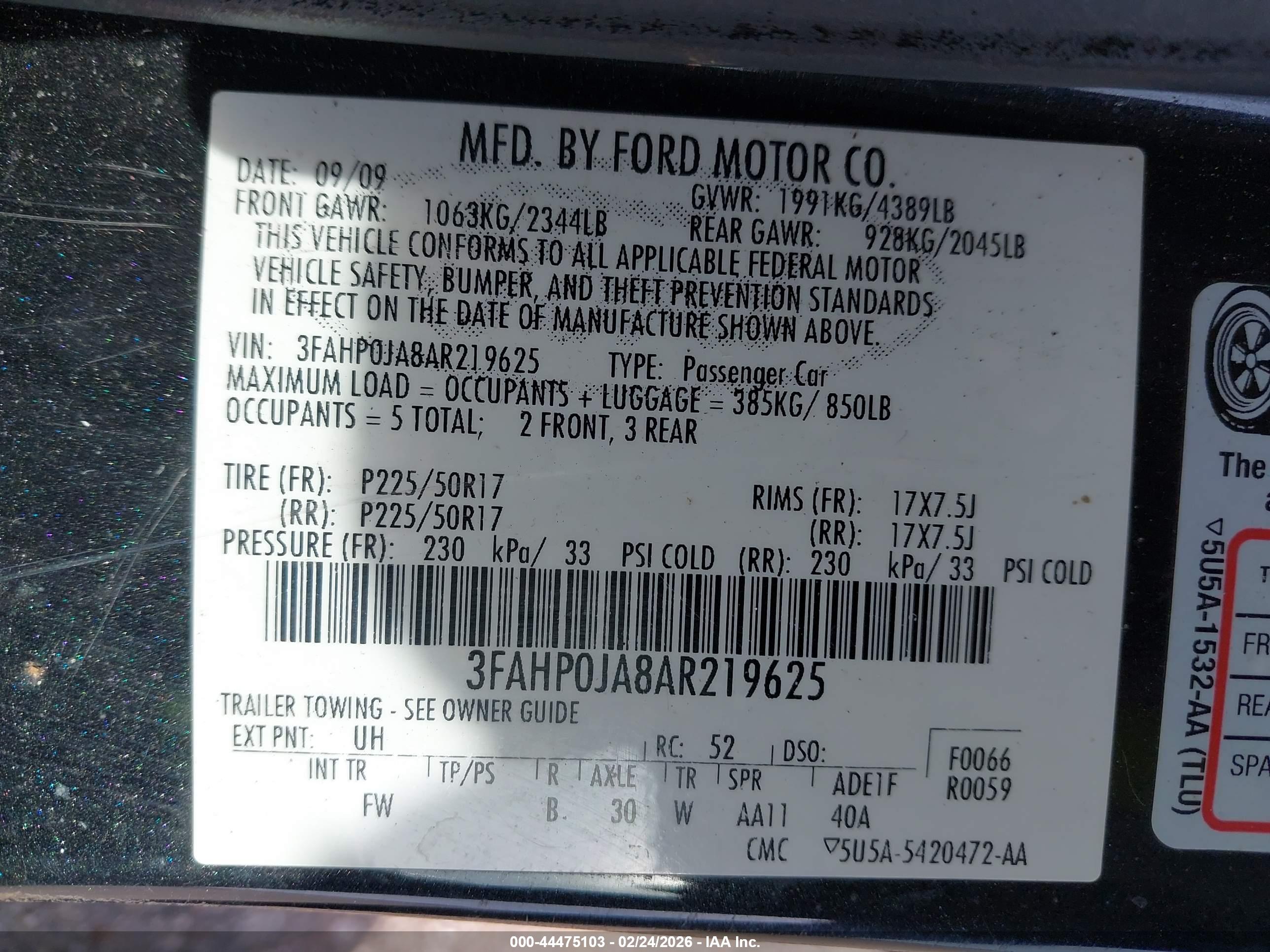 FORD FUSION image 9