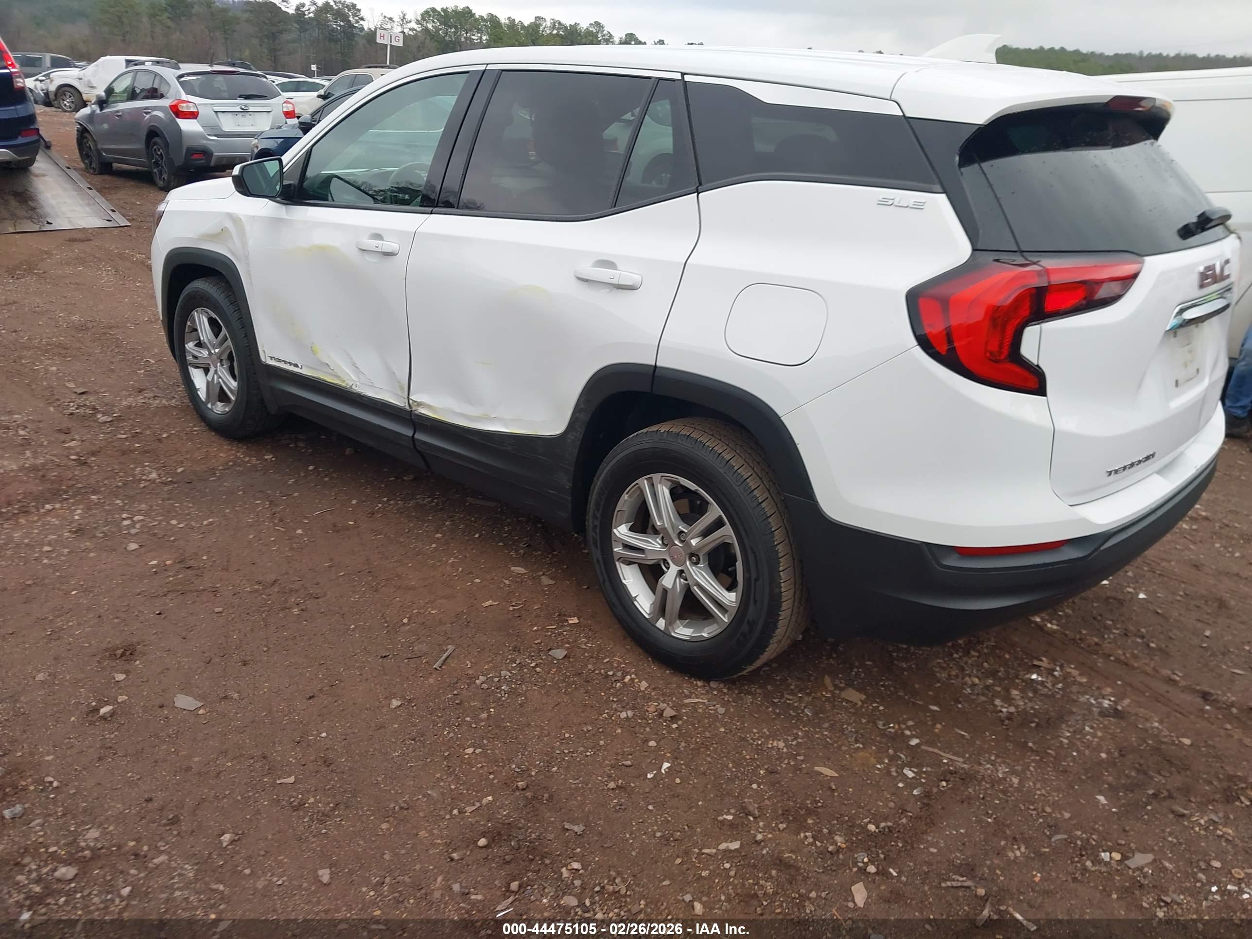 GMC TERRAIN image 3