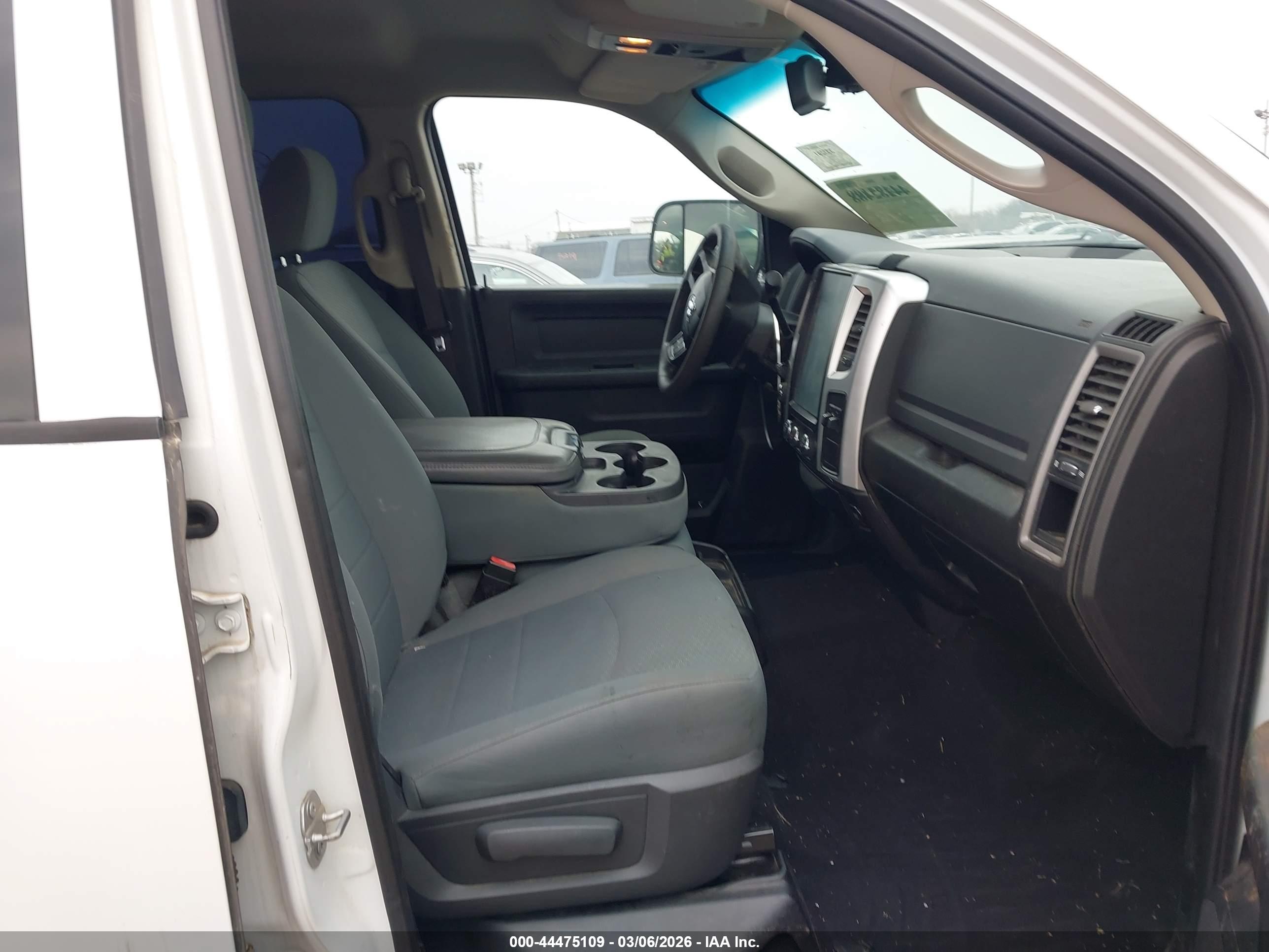 RAM 2500 image 5