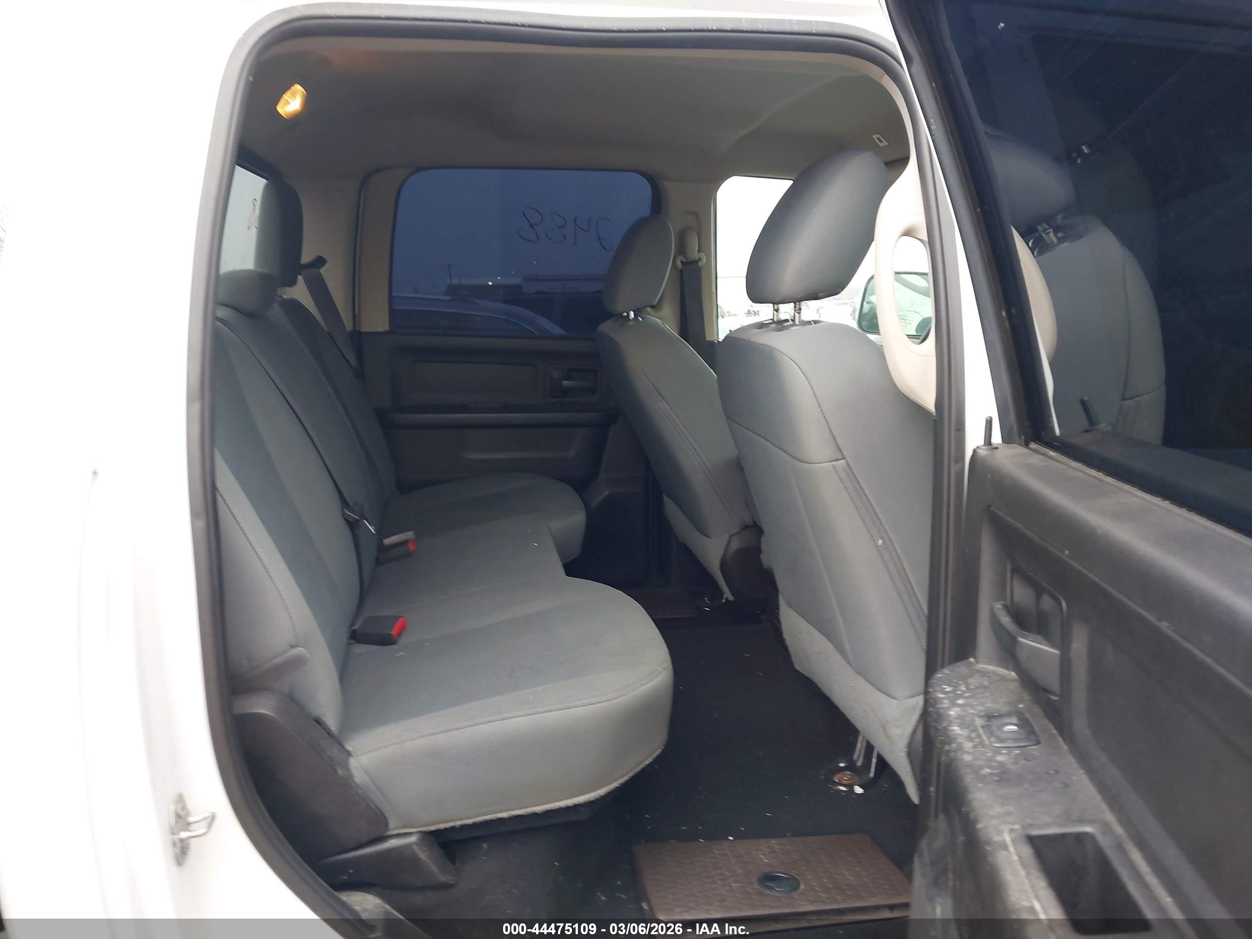 RAM 2500 image 8