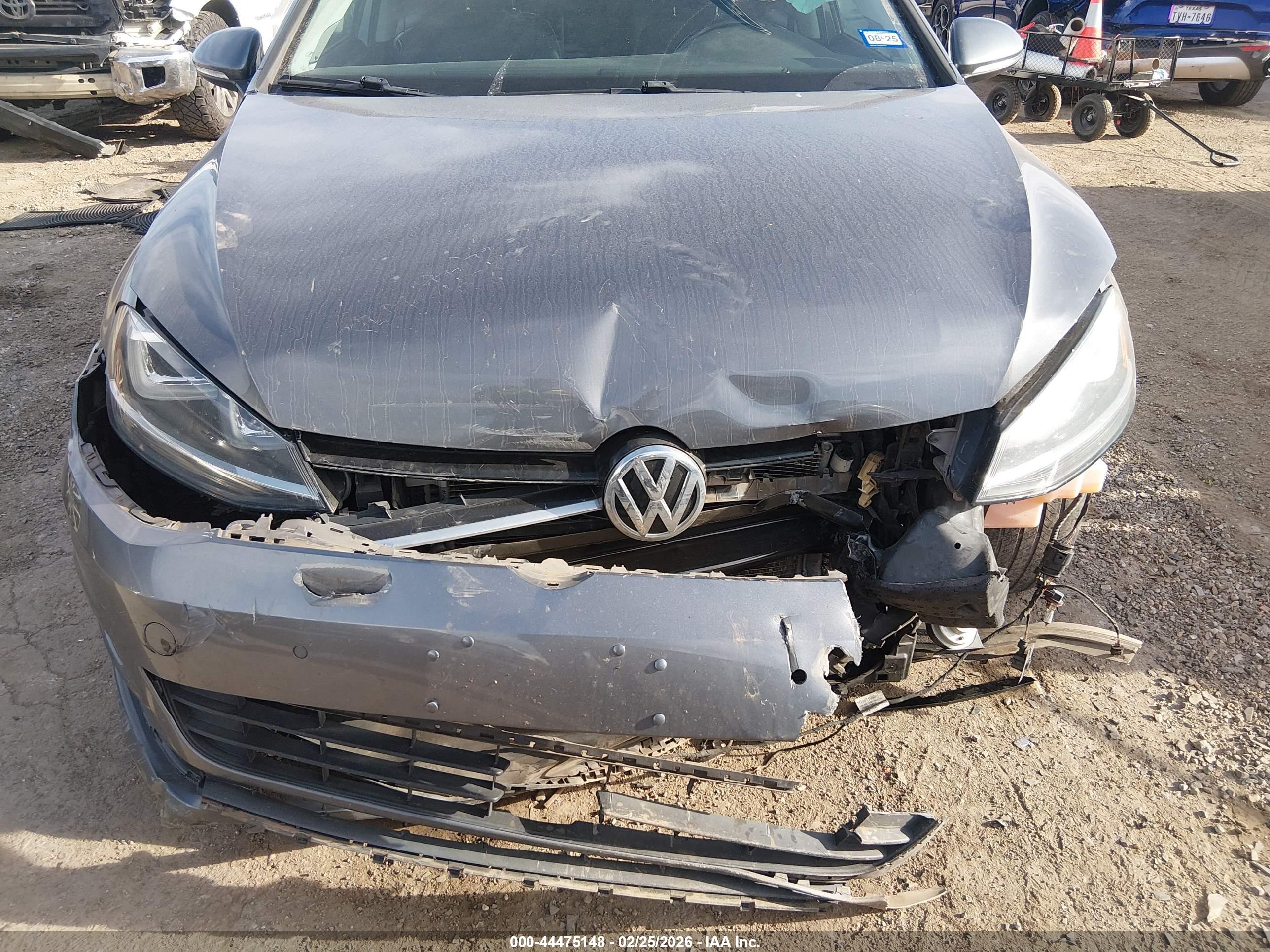 VOLKSWAGEN GOLF image 6