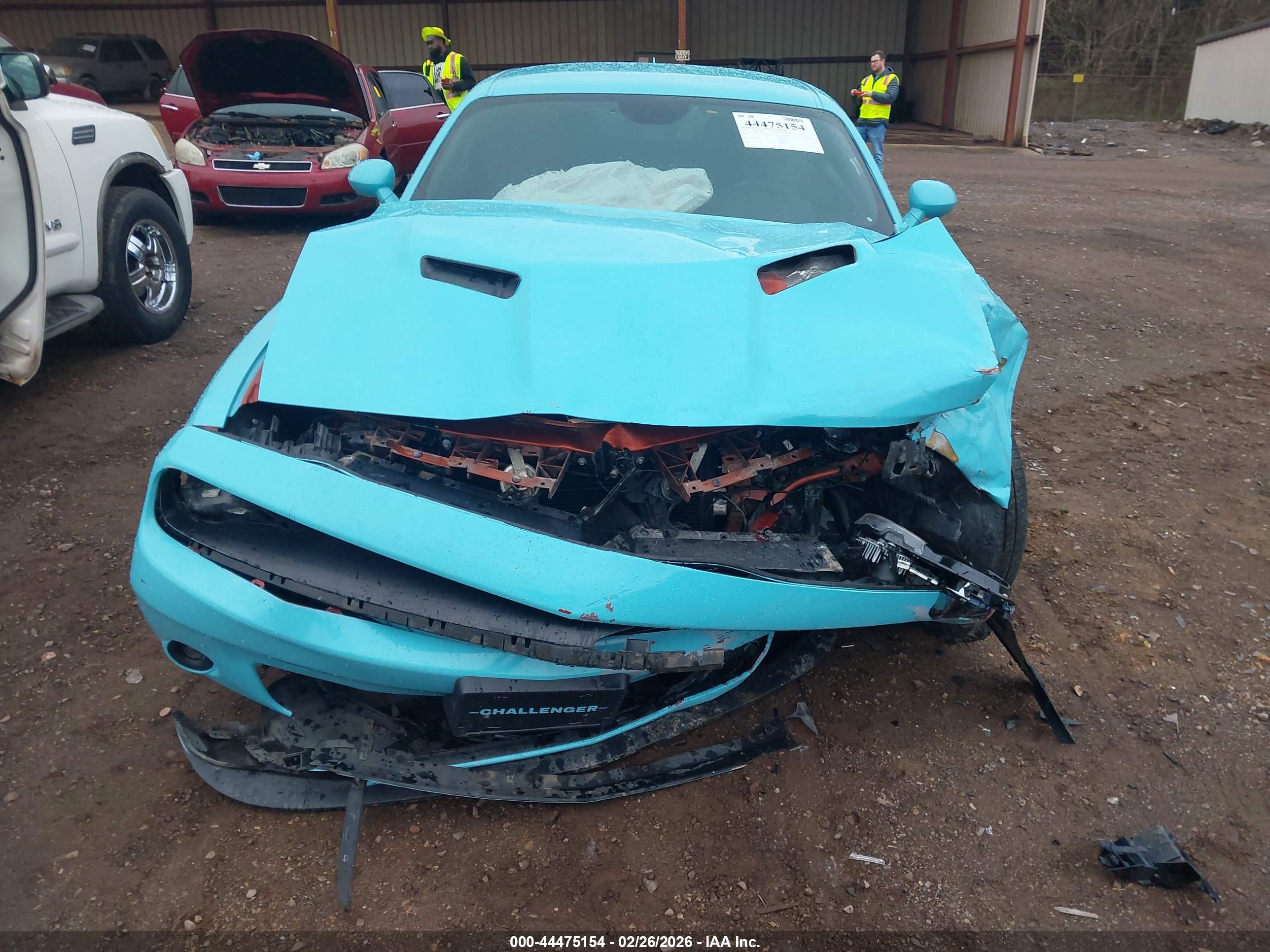 DODGE CHALLENGER image 6
