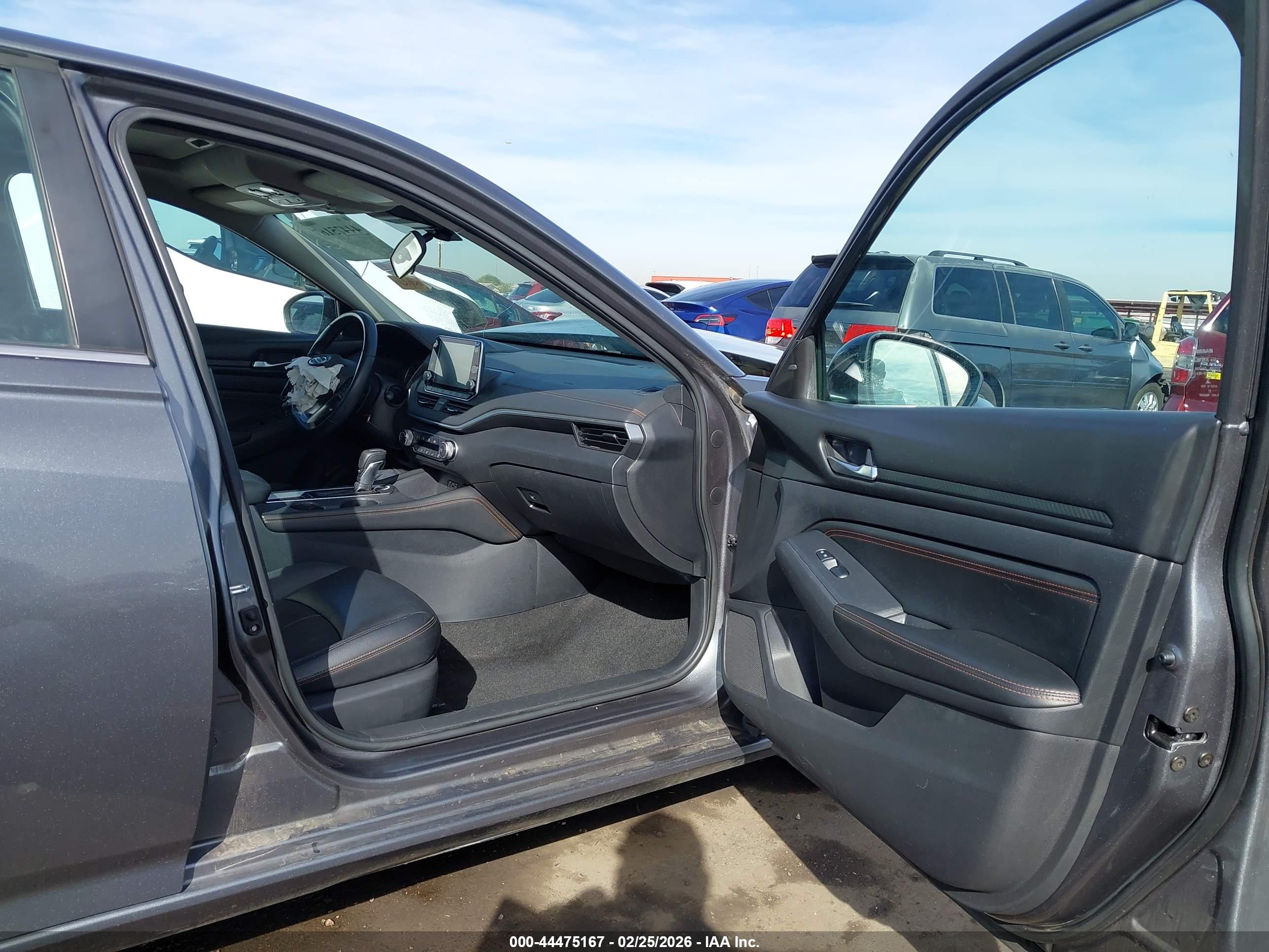 NISSAN ALTIMA image 5